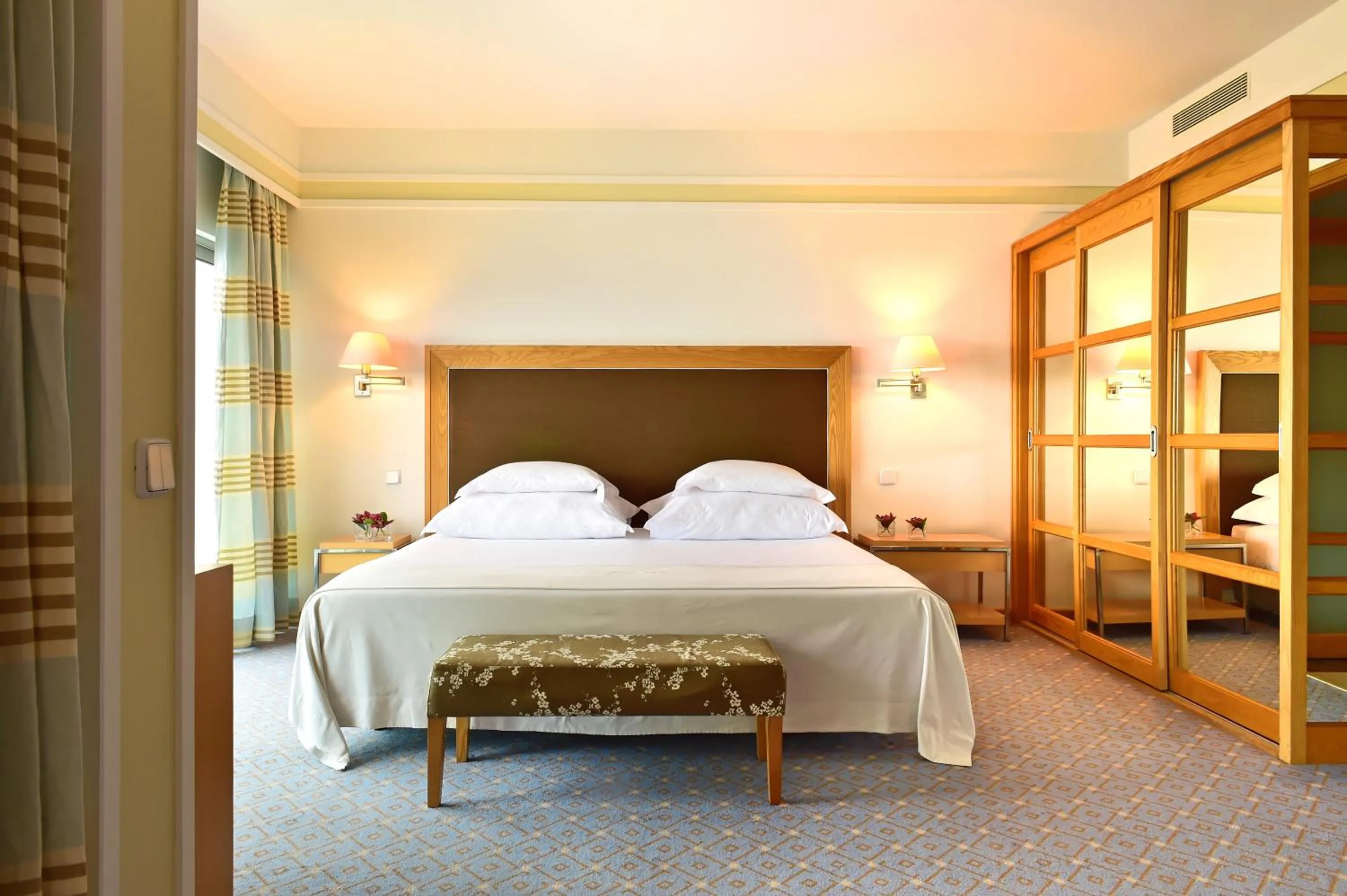 Bedroom, Bed in Pestana Carlton Madeira Ocean Resort Hotel