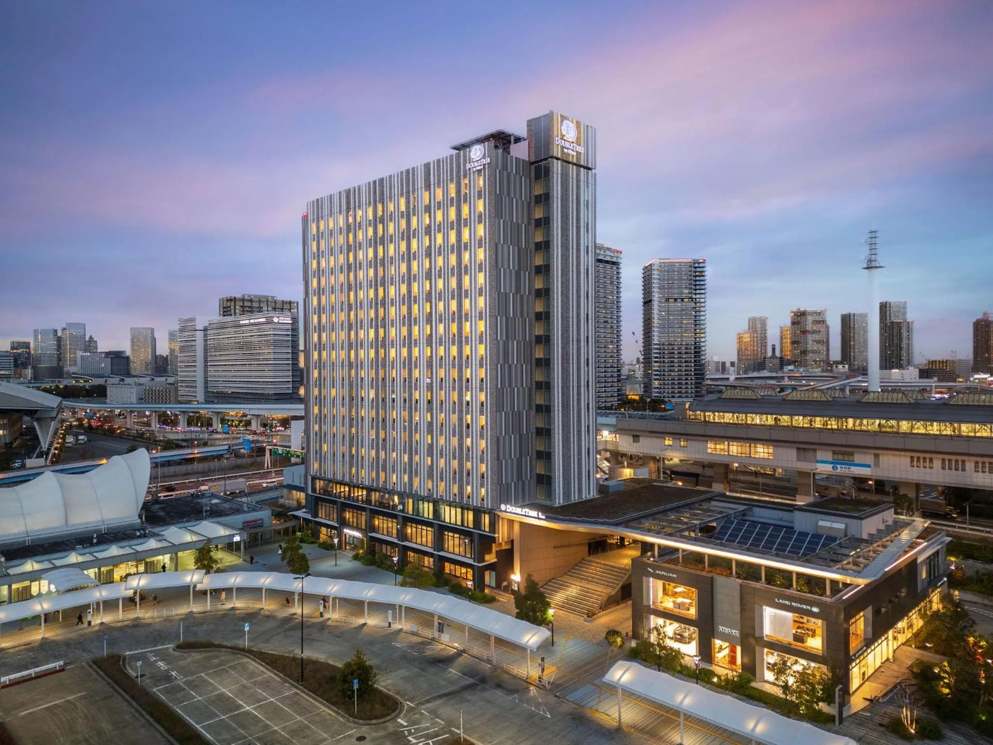 Property building in DoubleTree by Hilton Tokyo Ariake