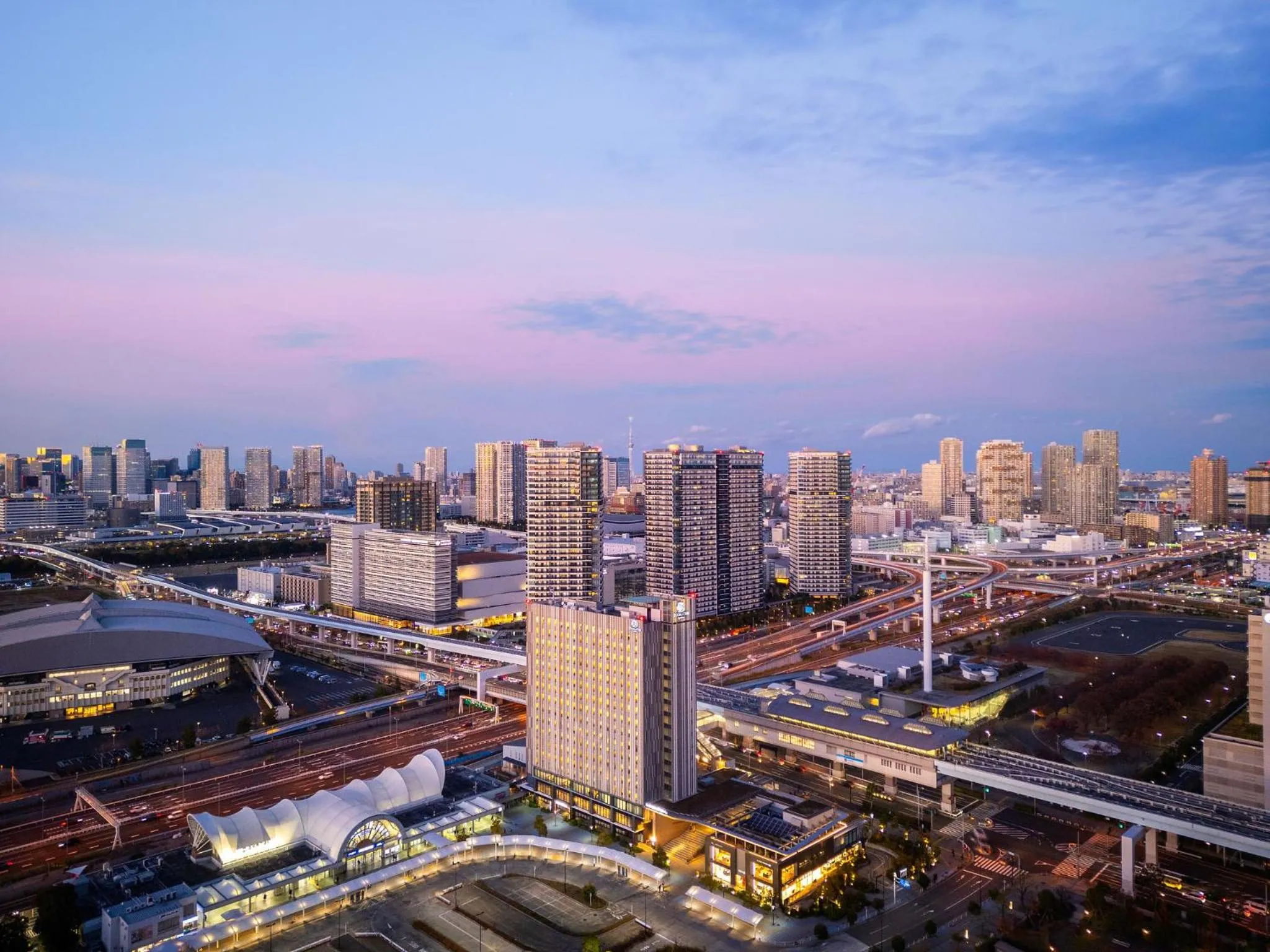 Property building in DoubleTree by Hilton Tokyo Ariake