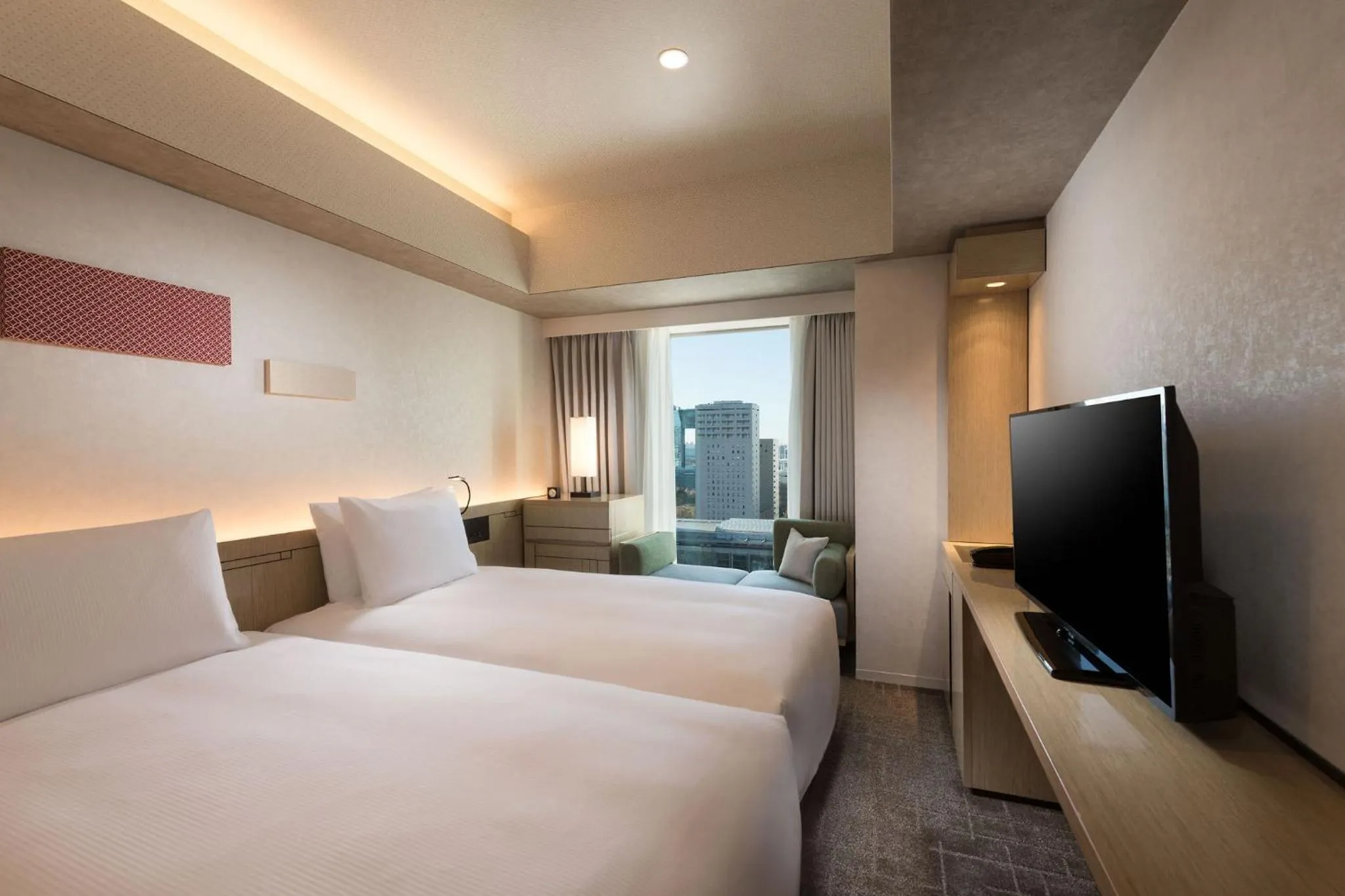 Photo of the whole room, Bed in DoubleTree by Hilton Tokyo Ariake