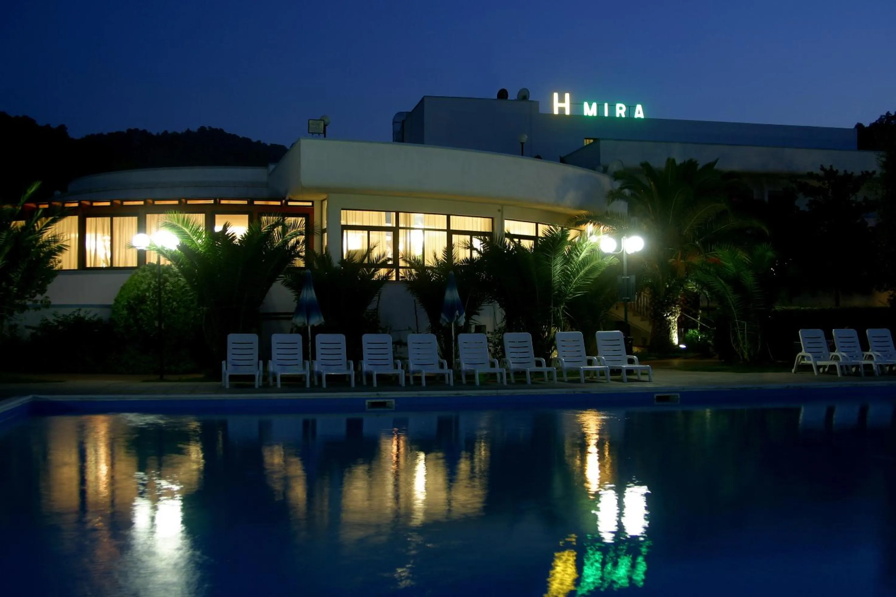 Night in Hotel Mira