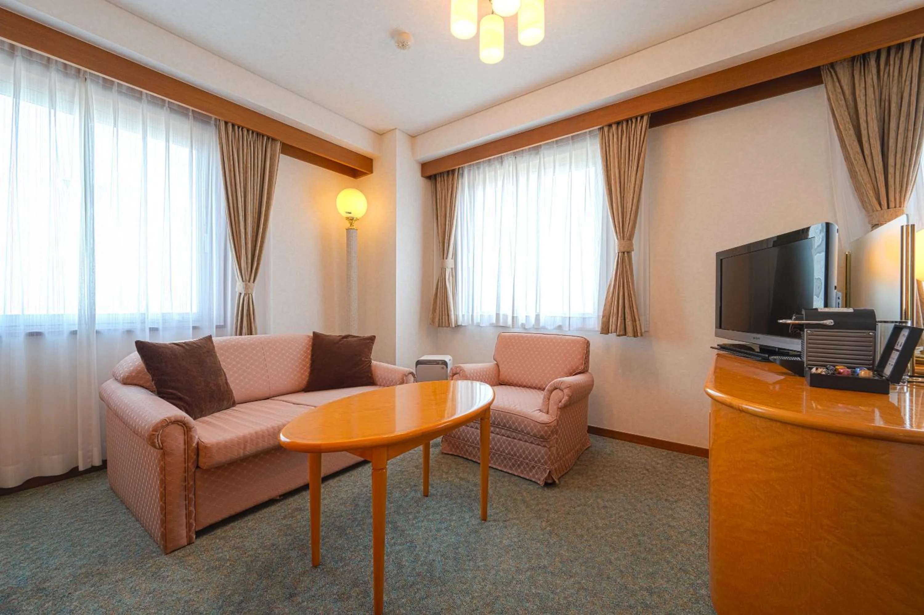 Photo of the whole room in Ise Pearl Pier Hotel