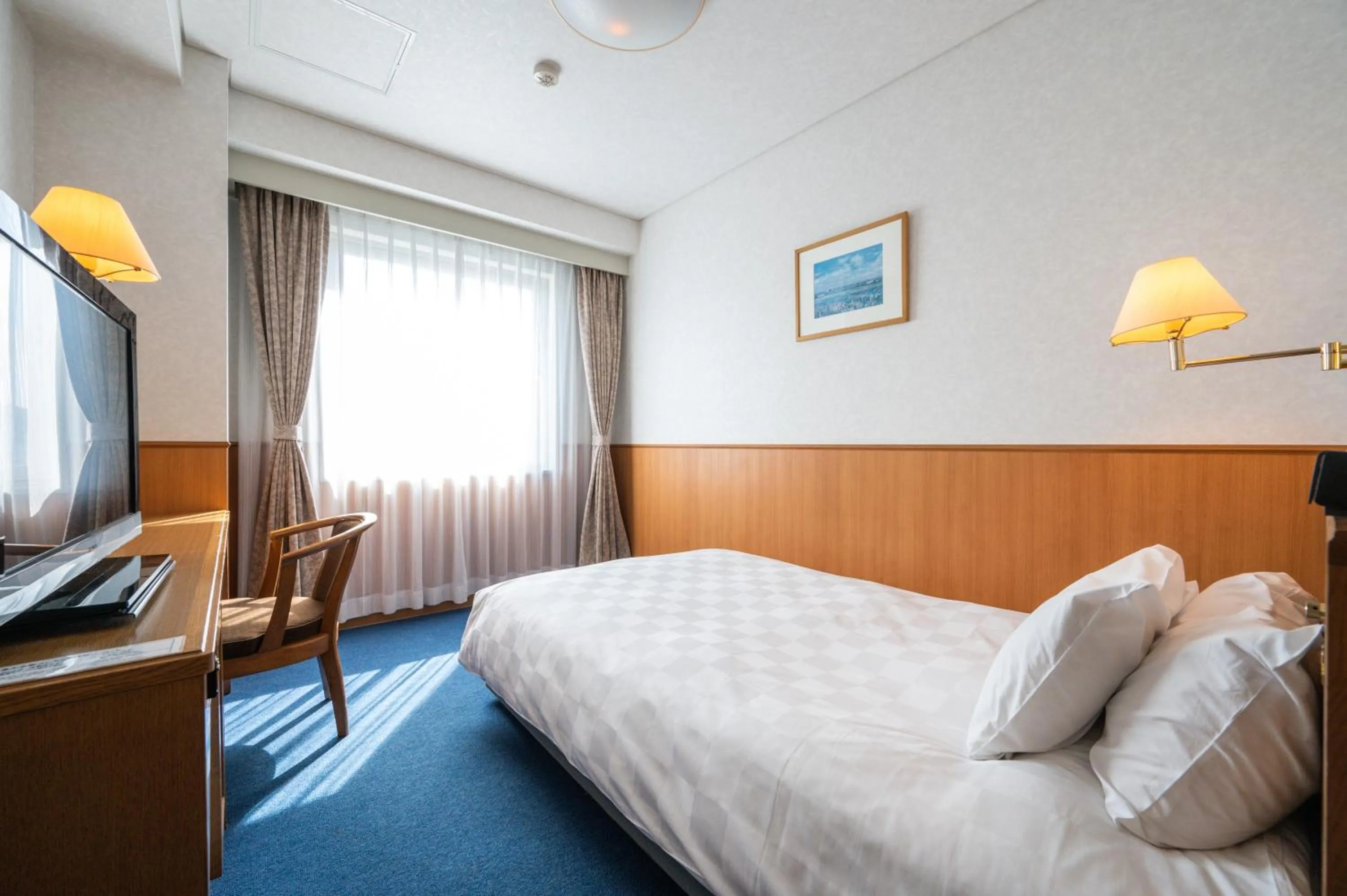 Photo of the whole room, Bed in Ise Pearl Pier Hotel