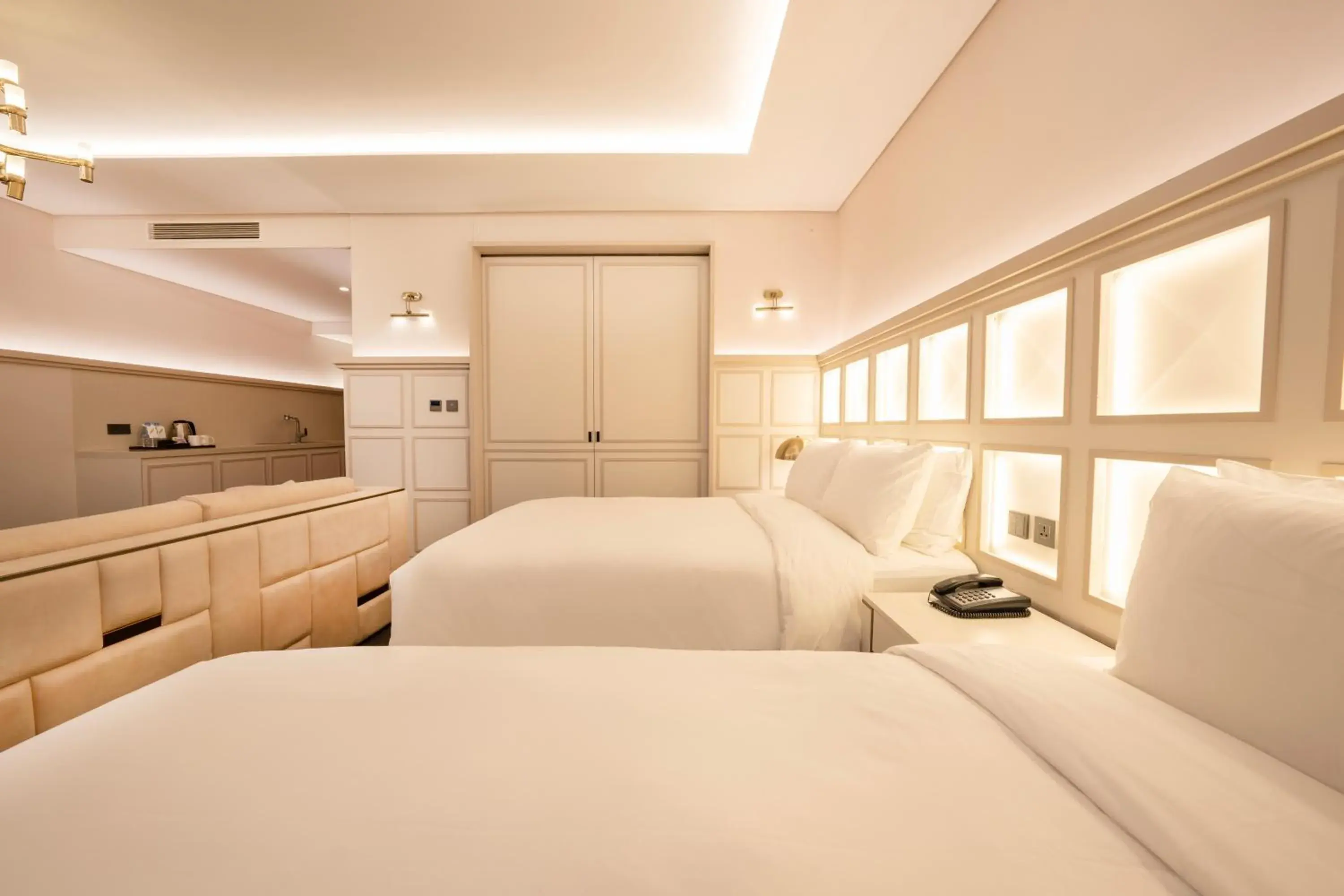 Junior Suite Family Twin Room + Swimming Pool in Hotel Marinabay Seoul Junior Suite Family Twin Room + Swimming Pool in Hotel Marinabay Seoul