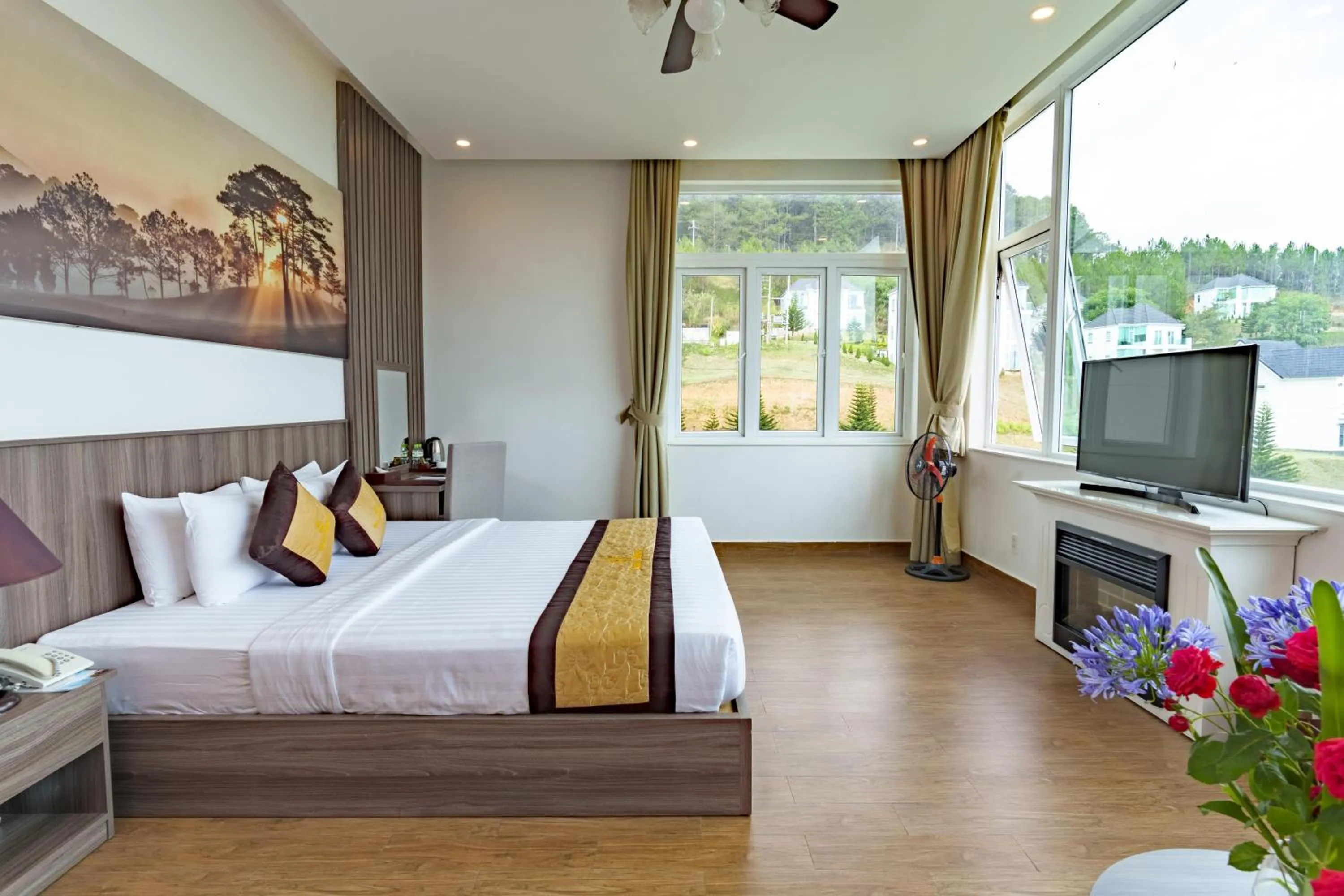 Bed in Dalat Wonder Resort