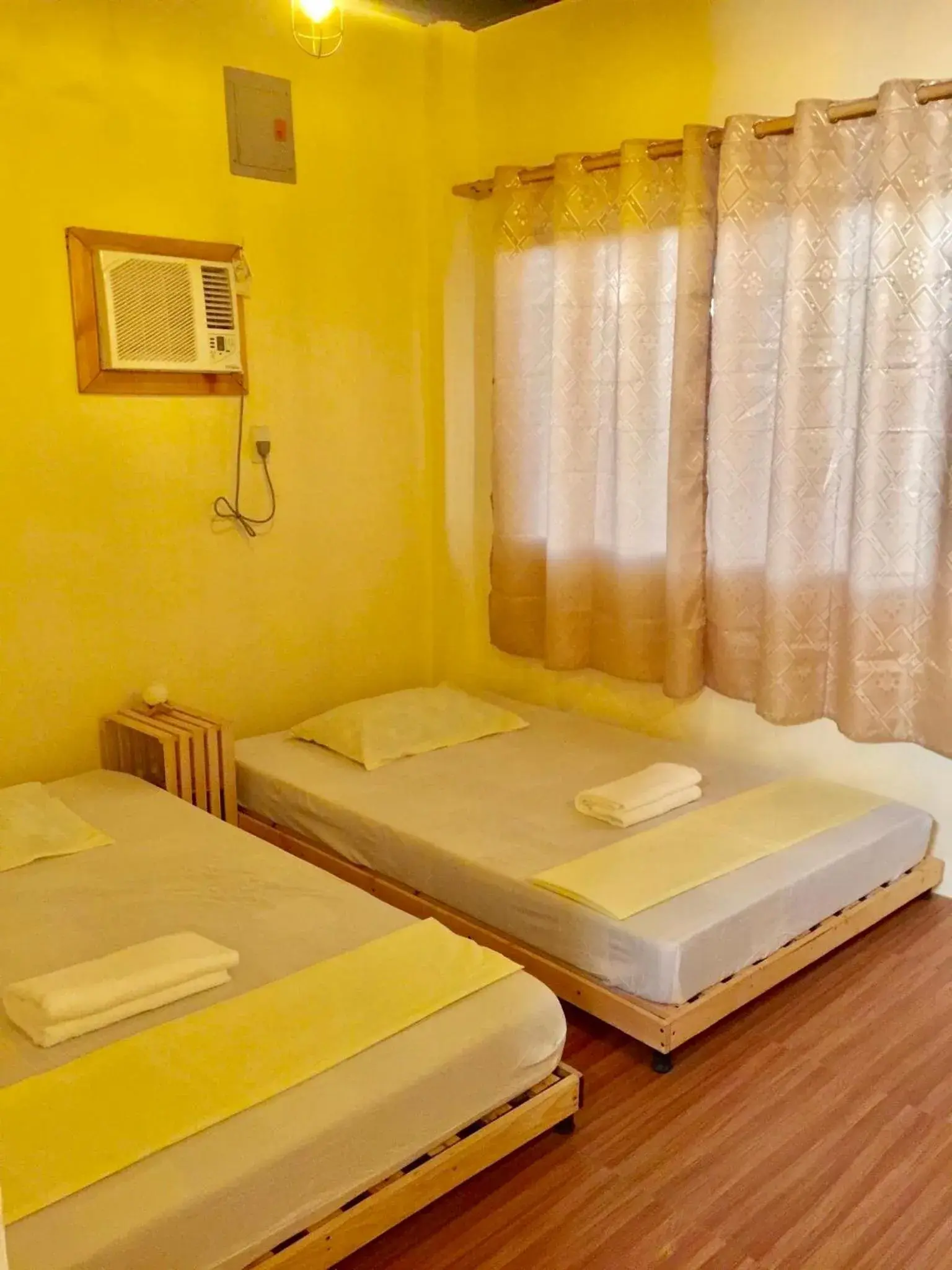 Deluxe Double Room with Balcony in Location One Eighty Deluxe Double Room with Balcony in Location One Eighty