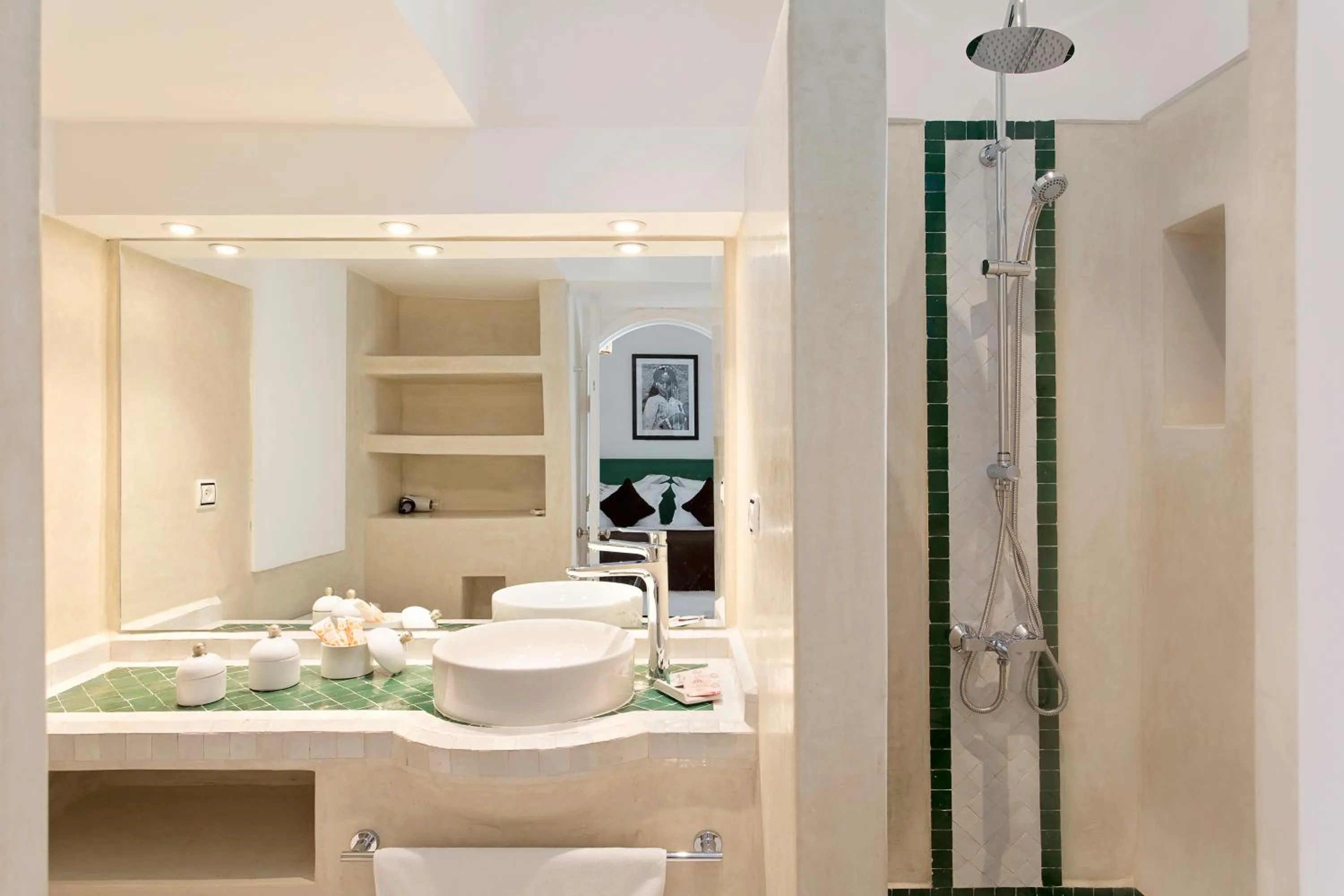 Shower in Riad Mirage