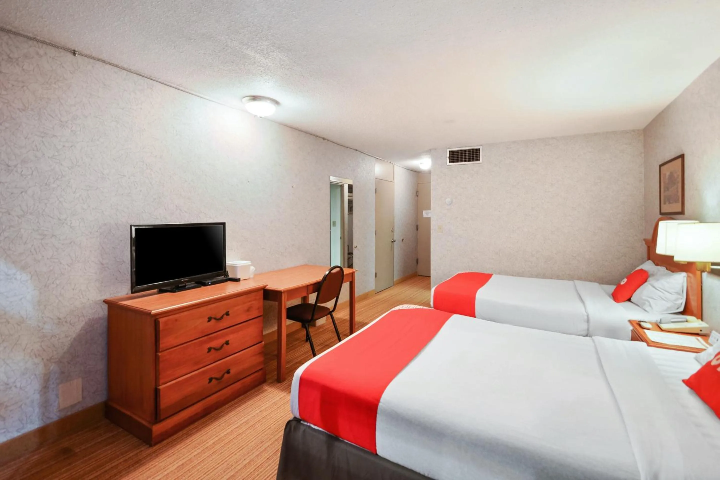 Bedroom, Bed in OYO Hotel Goodland KS Hwy 24