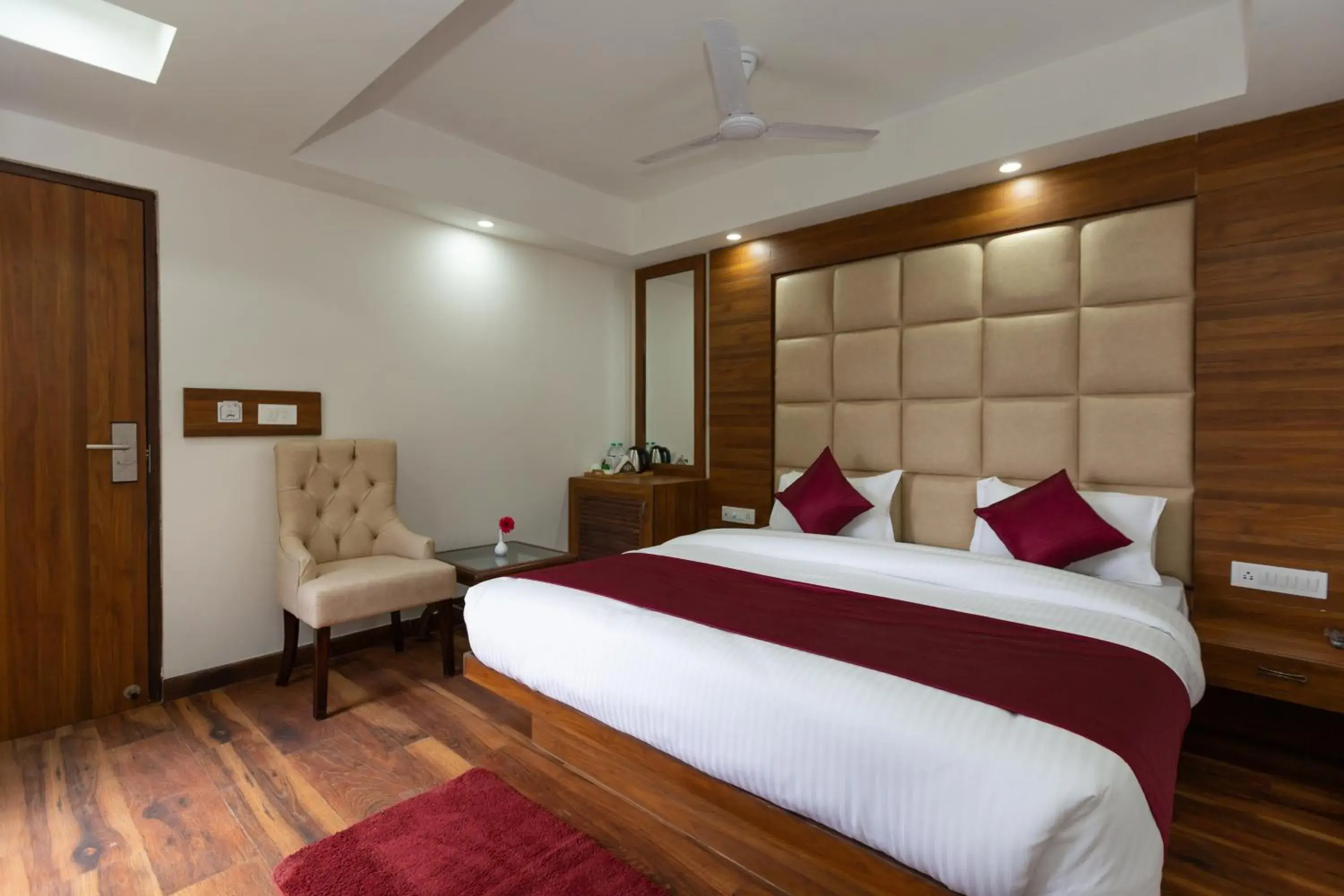 Deluxe Premium Room (Valley View) in Hotel Wild Wood Deluxe Premium Room (Valley View) in Hotel Wild Wood