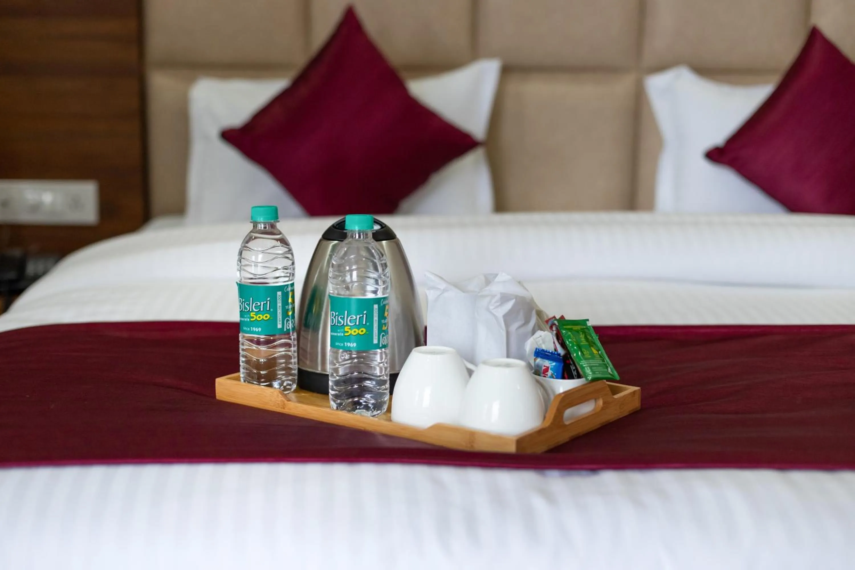 Coffee/tea facilities, Bed in Hotel Wild Wood