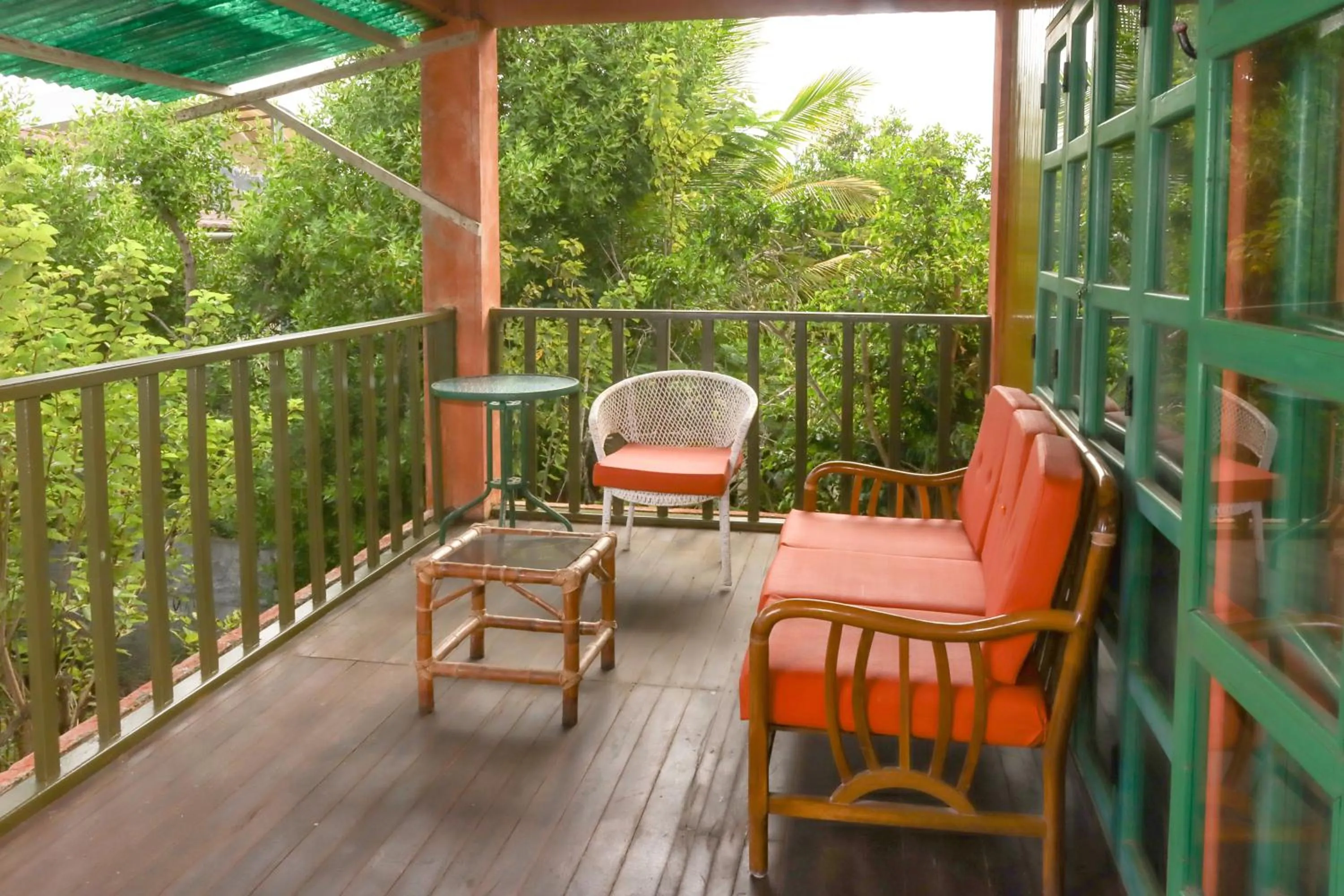 Day in Galapagos Chalet