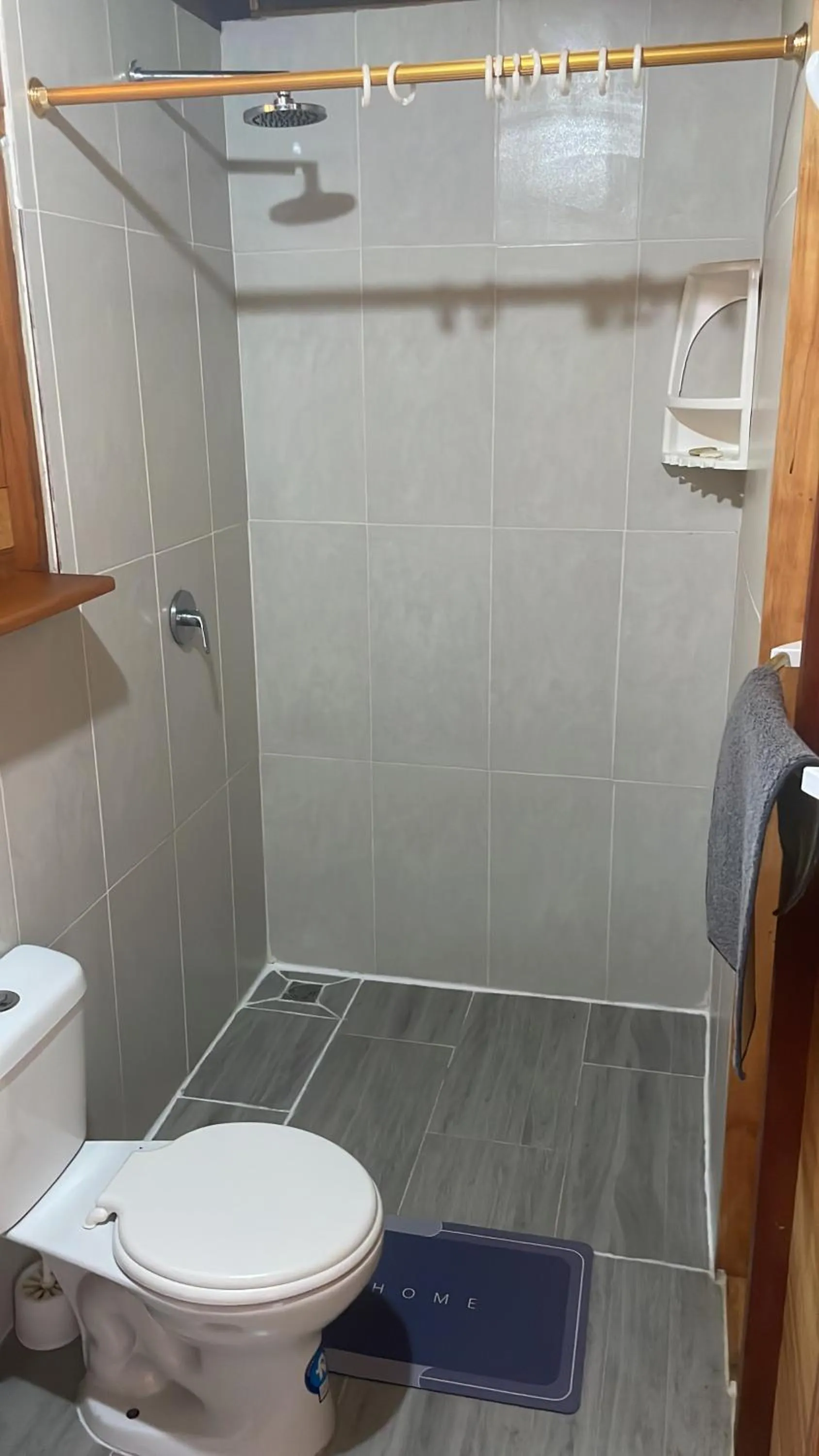 Toilet in Galapagos Chalet