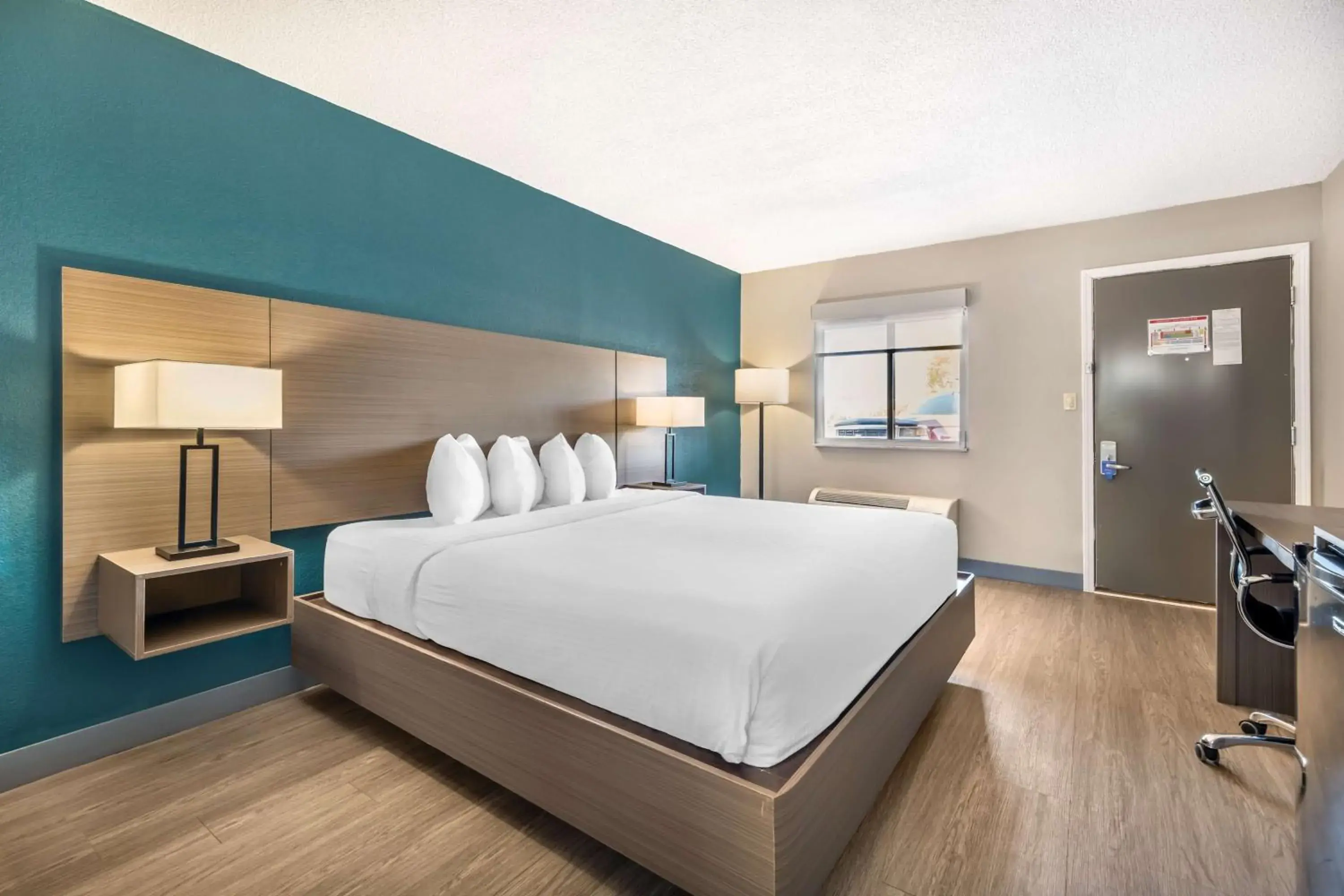 King Room - Non-Smoking in Best Western Green Tree Inn King Room - Non-Smoking in Best Western Green Tree Inn