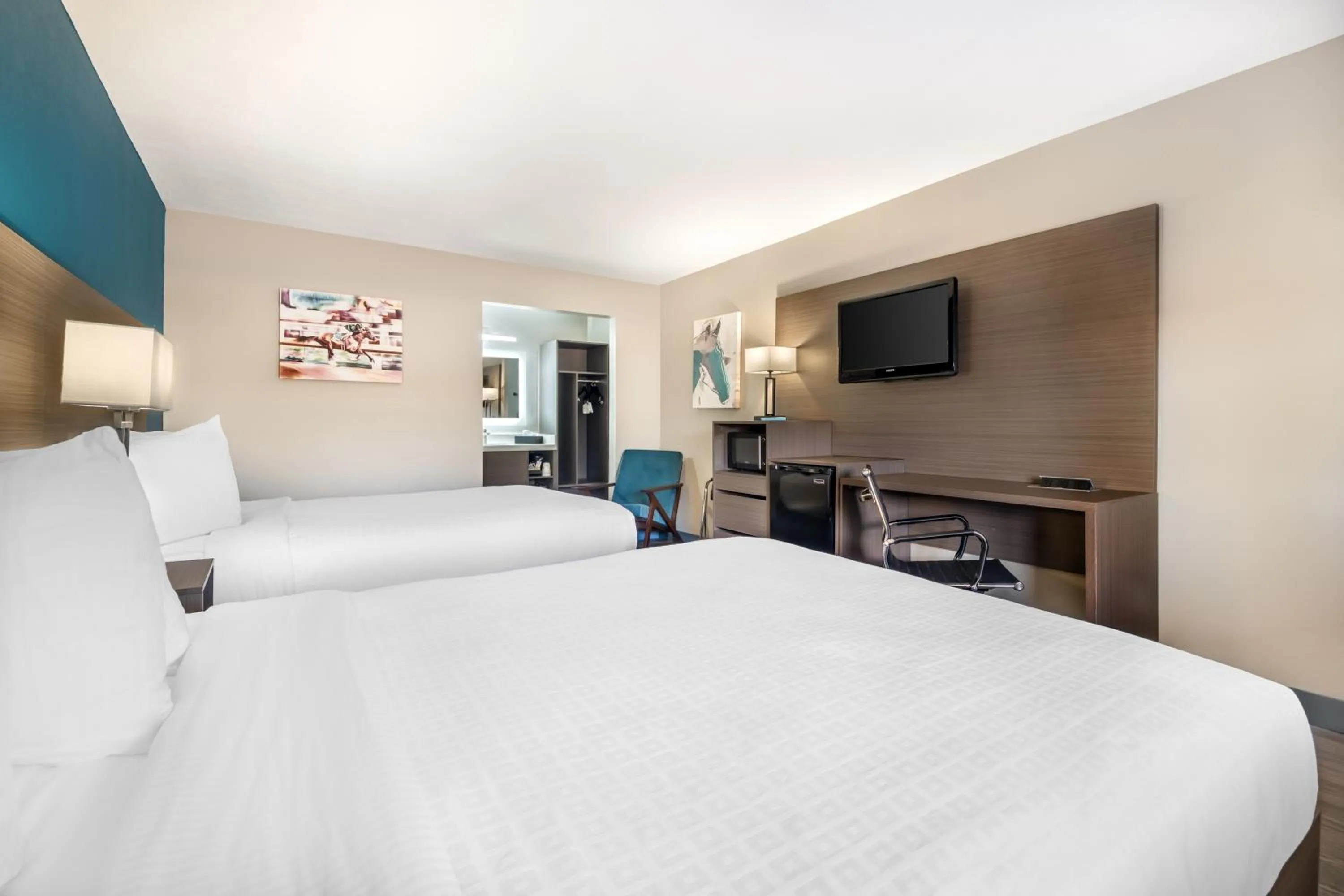 Bedroom, Bed in Best Western Green Tree Inn