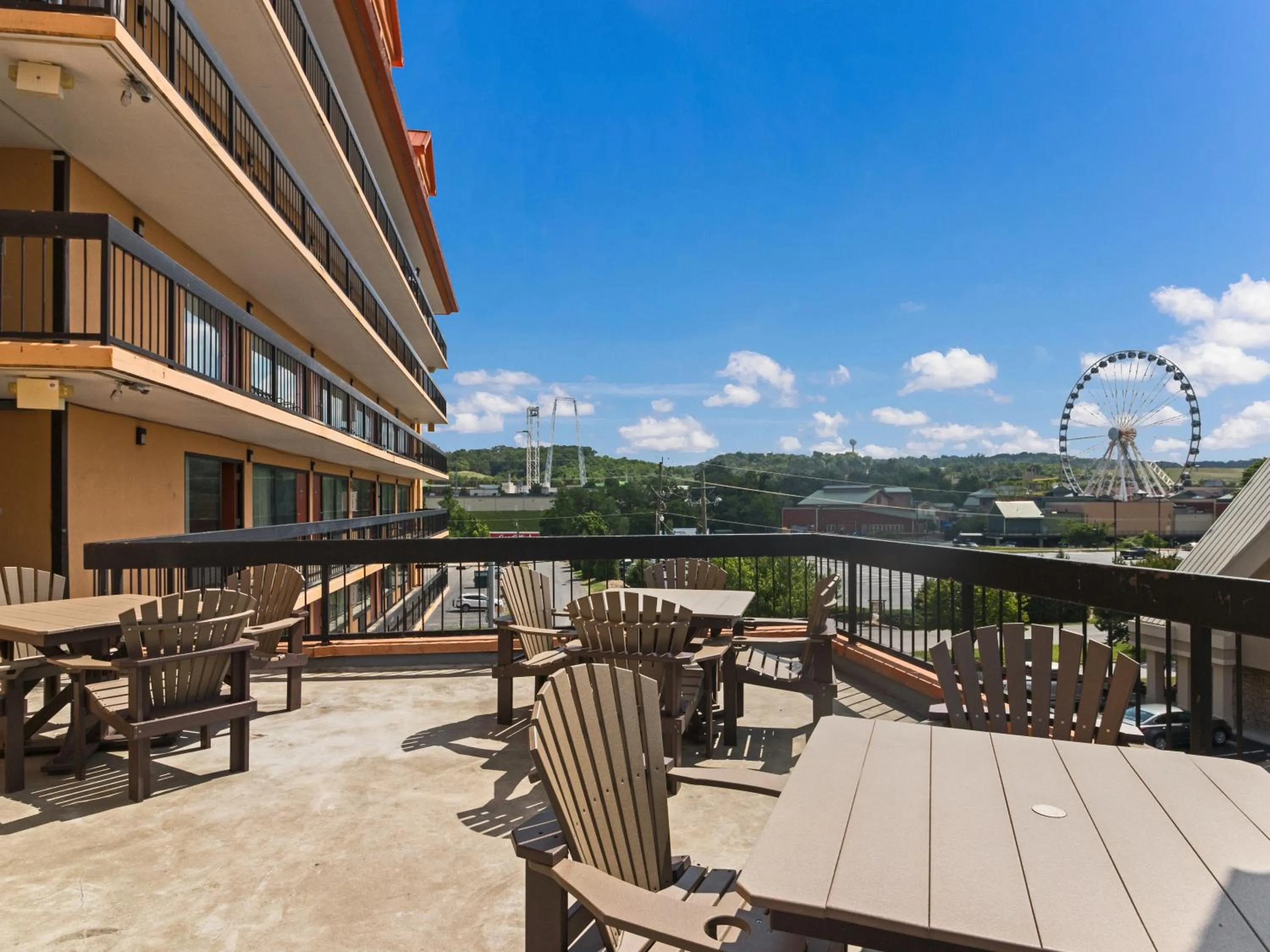 Balcony/Terrace in Mountain Vista Inn & Suites - Walking Distance to the Island