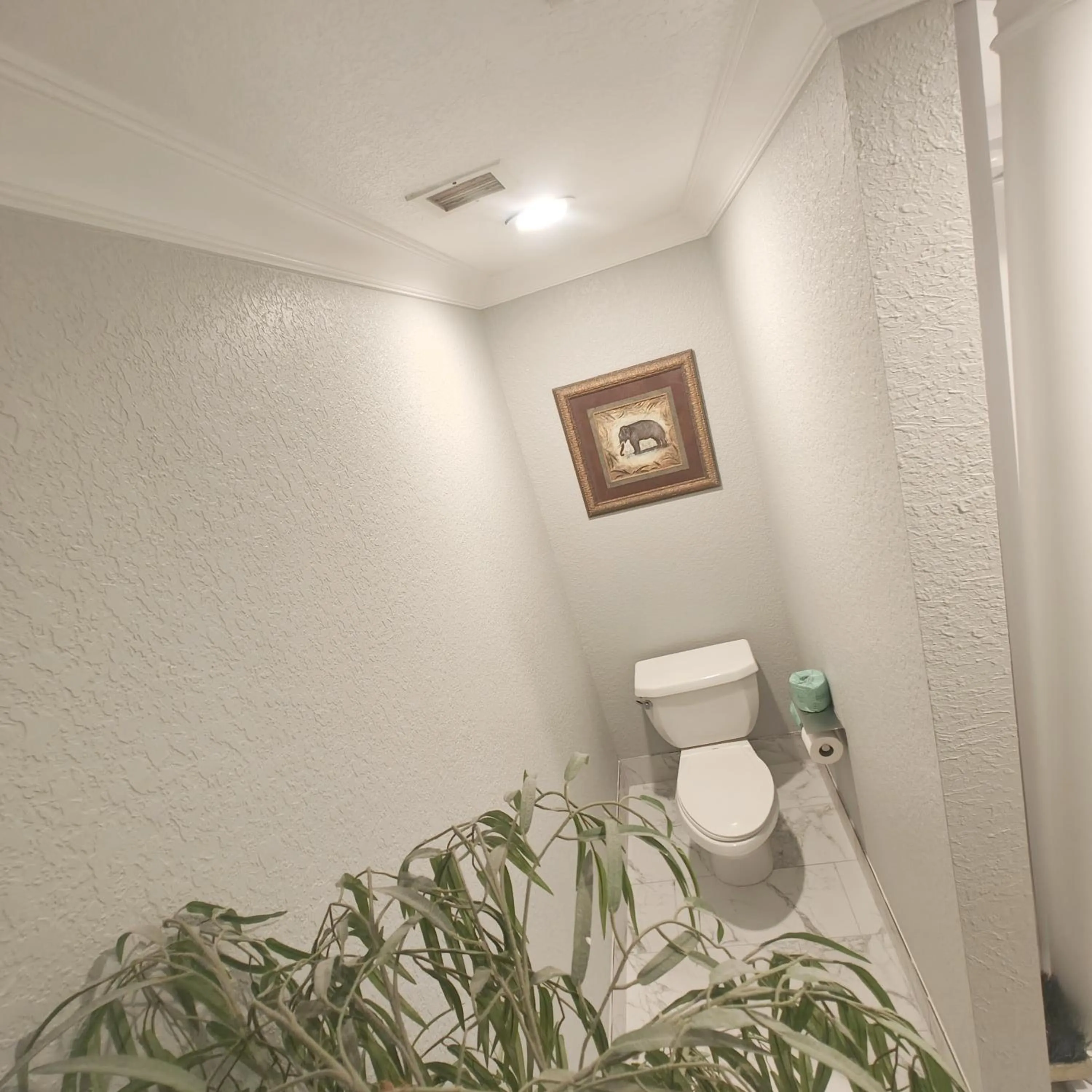 Mountain Vista Inn & Suites - Walking Distance to the Island