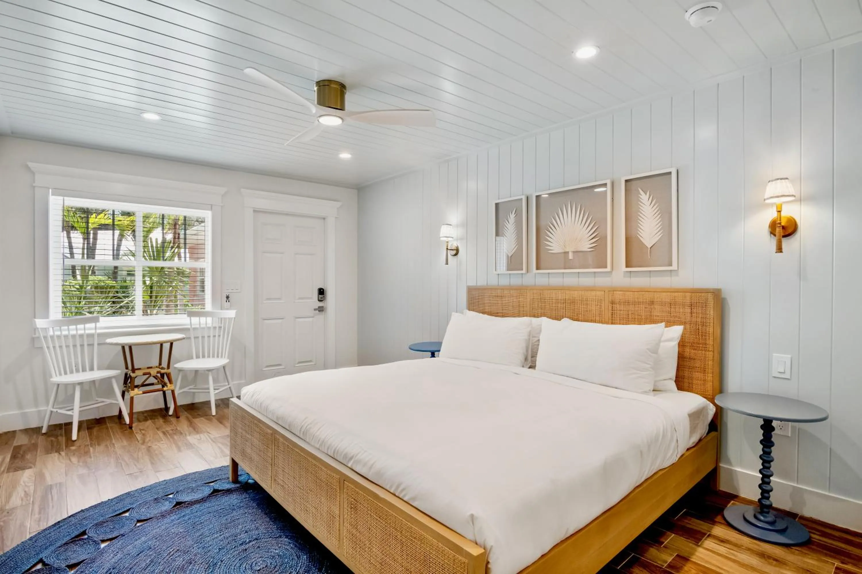 Bed in Tropical Breeze Resort