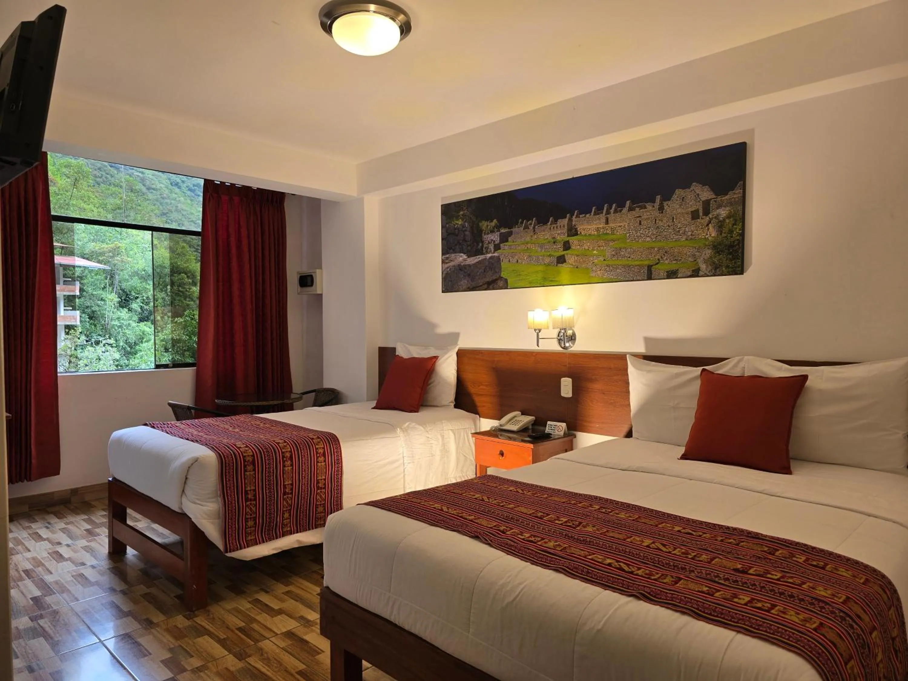 Bed in Viandina Machupicchu