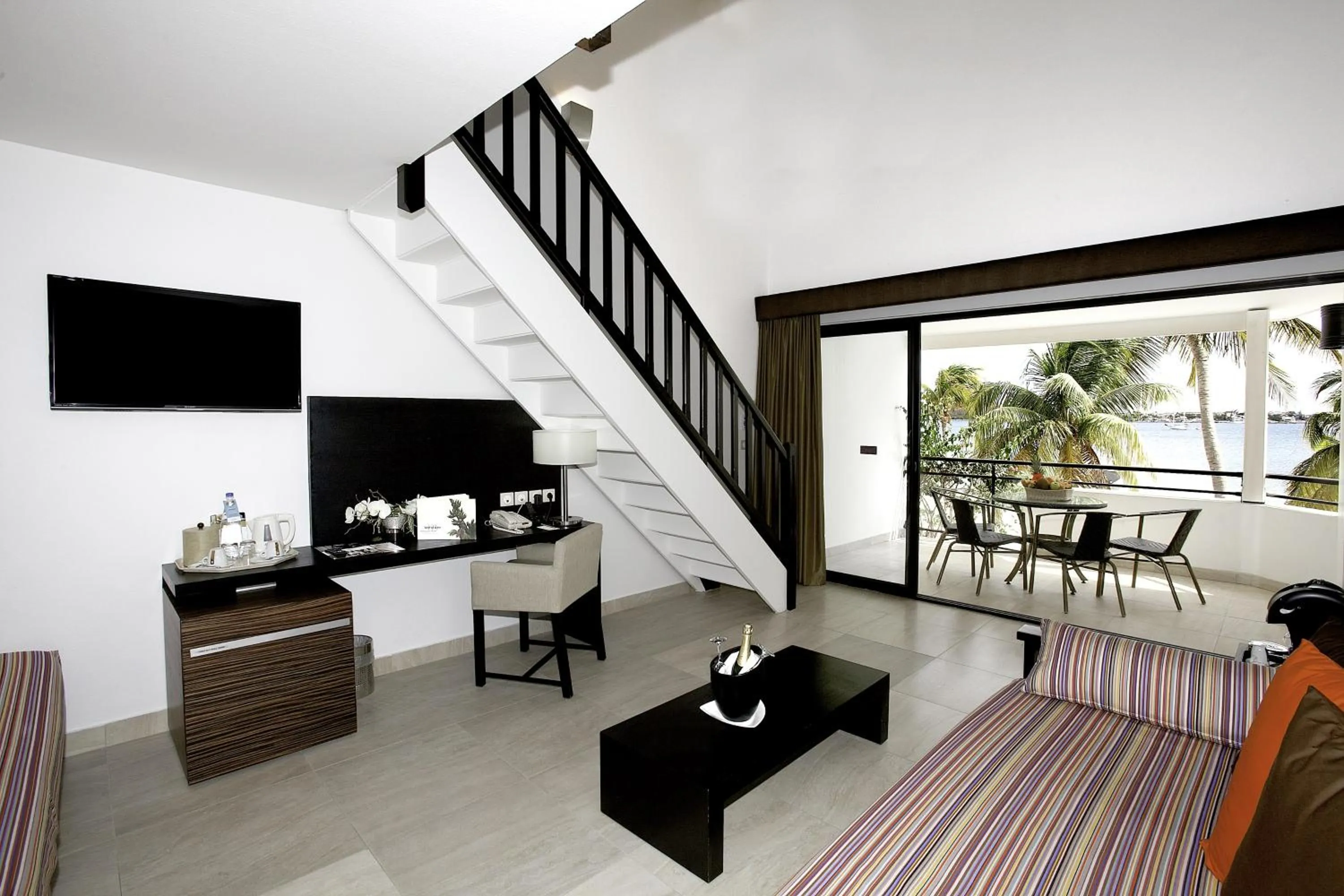 Bed in Hommage Hotel & Residences