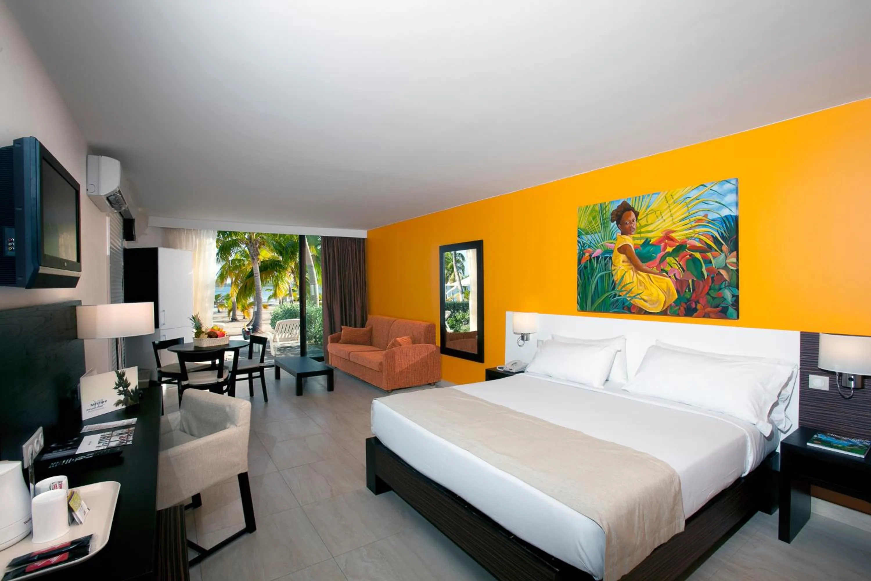 Photo of the whole room, Bed in Hommage Hotel & Residences