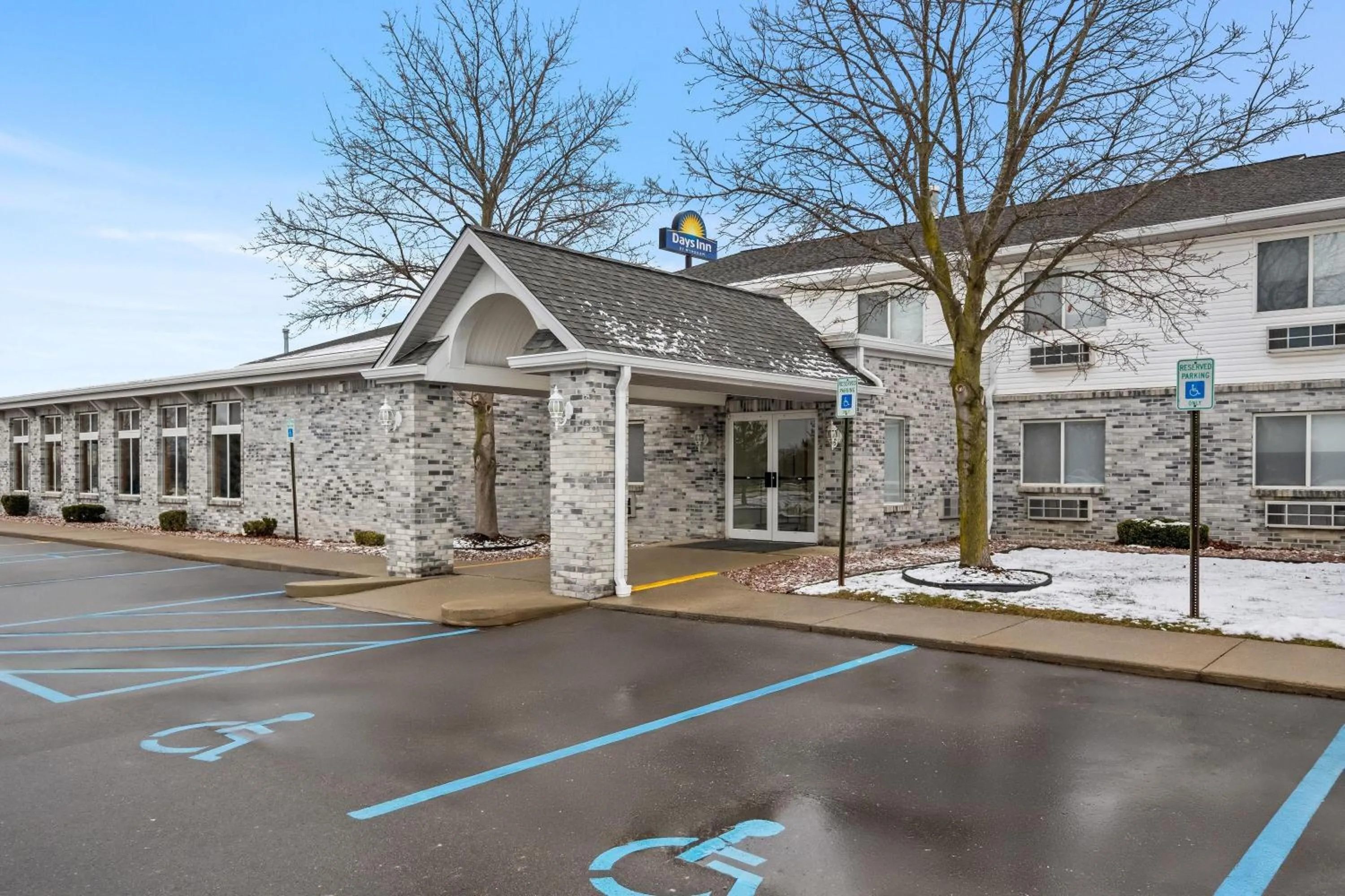 Days Inn by Wyndham Imlay City