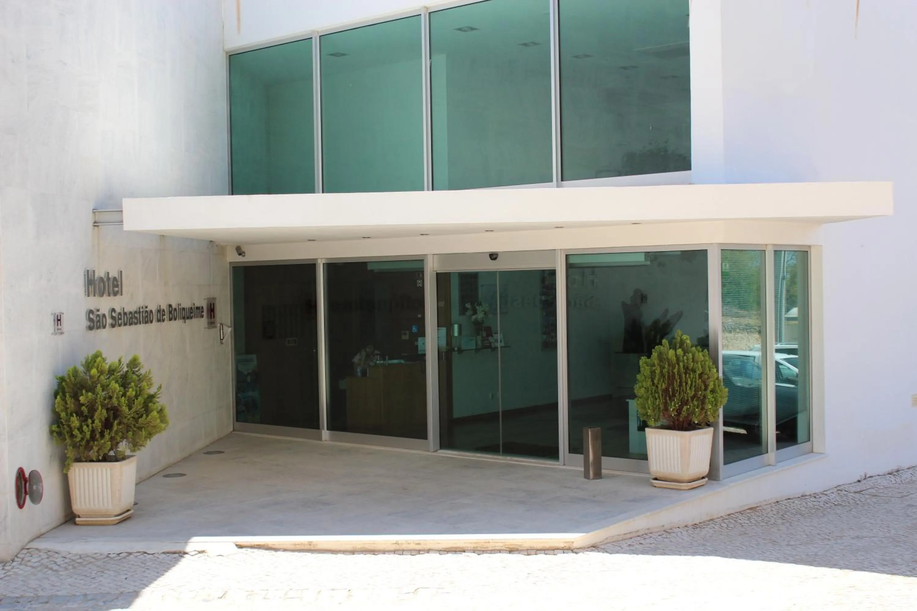 Facade/entrance in Hotel Sao Sebastiao de Boliqueime