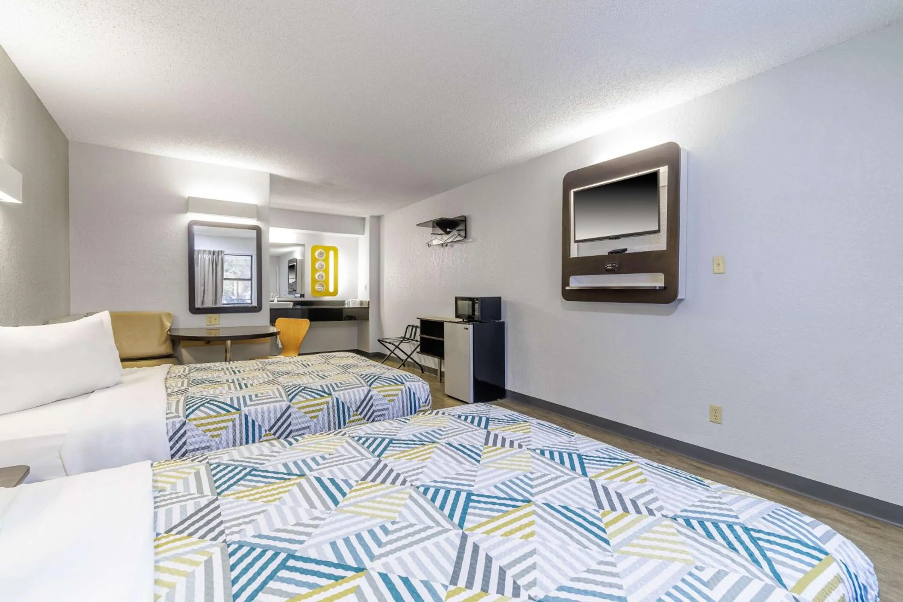 Bedroom, Bed in Motel 6 Boerne TX