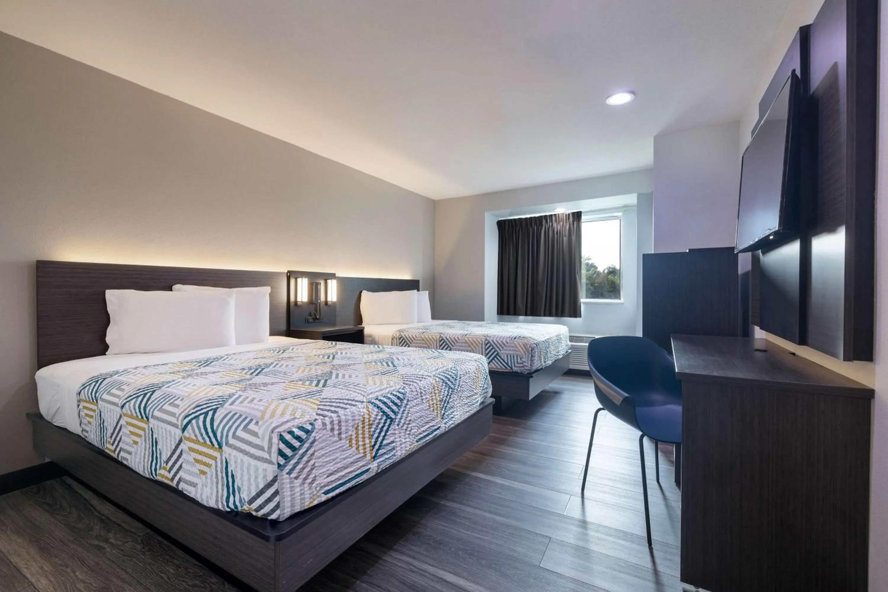 Bedroom, Bed in Motel 6-McAllen, TX - East