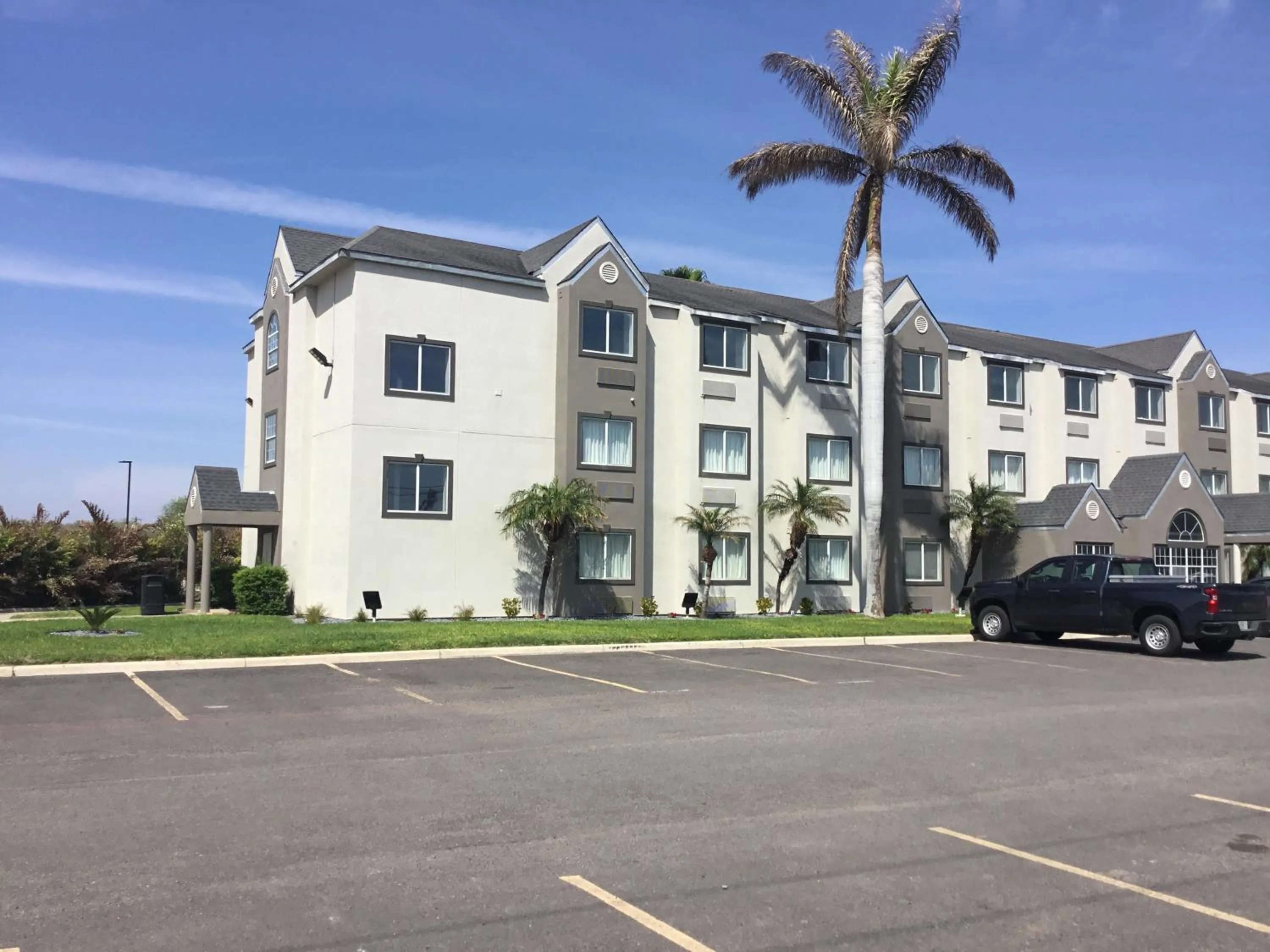 Property building in Motel 6-McAllen, TX - East