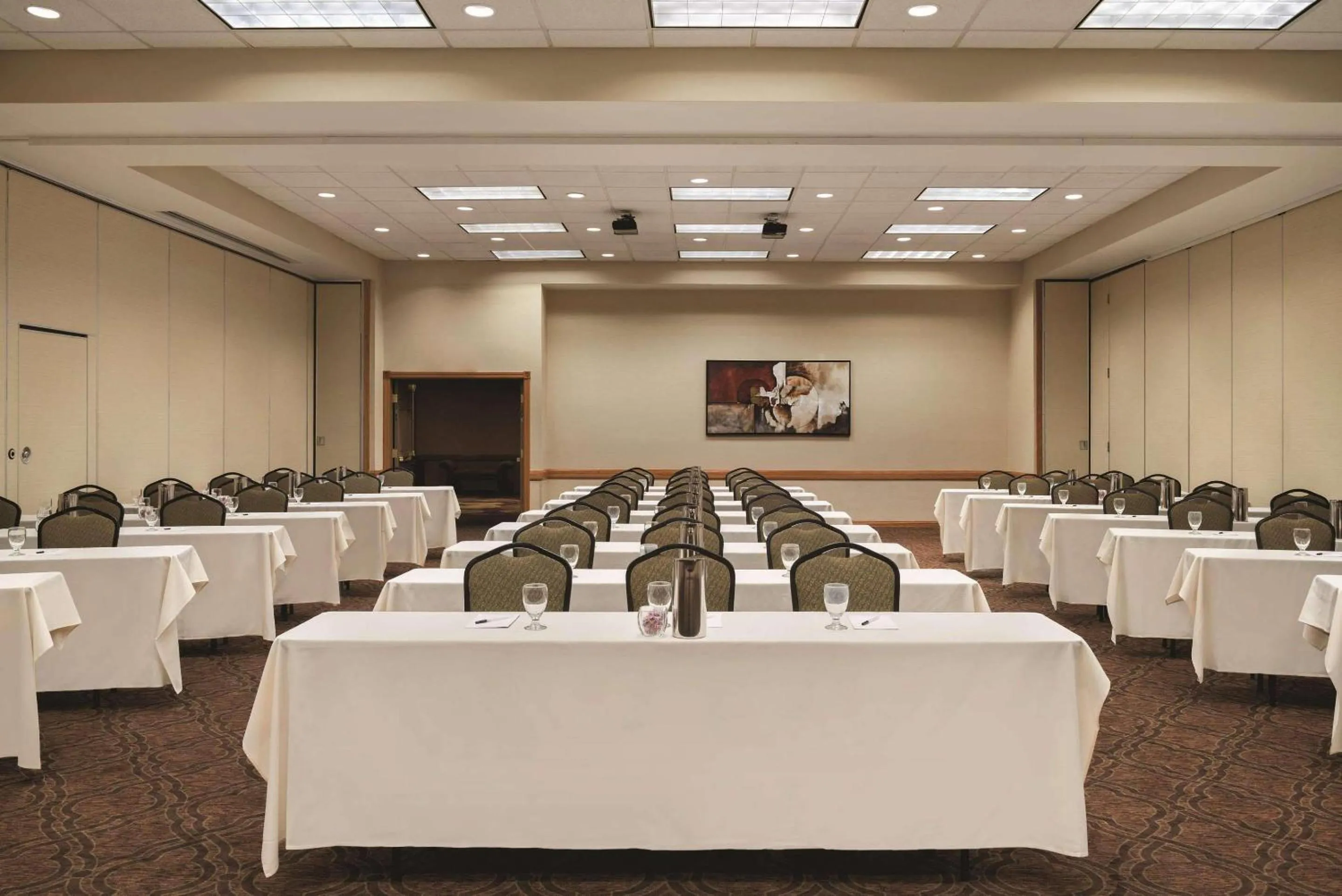 Meeting/conference room in Country Inn & Suites by Radisson, Mankato Hotel and Conference Center, MN