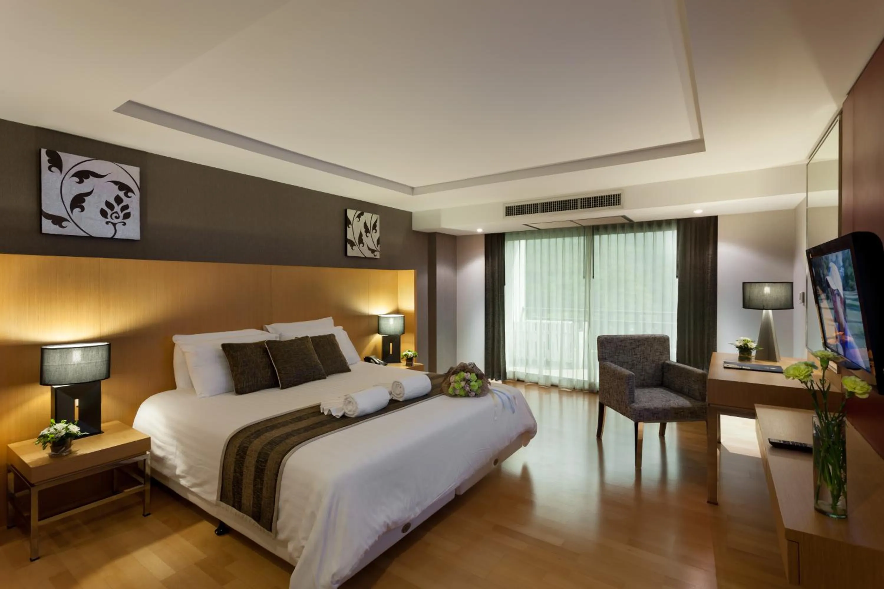 Photo of the whole room, Bed in Alpine Golf Resort Chiang Mai