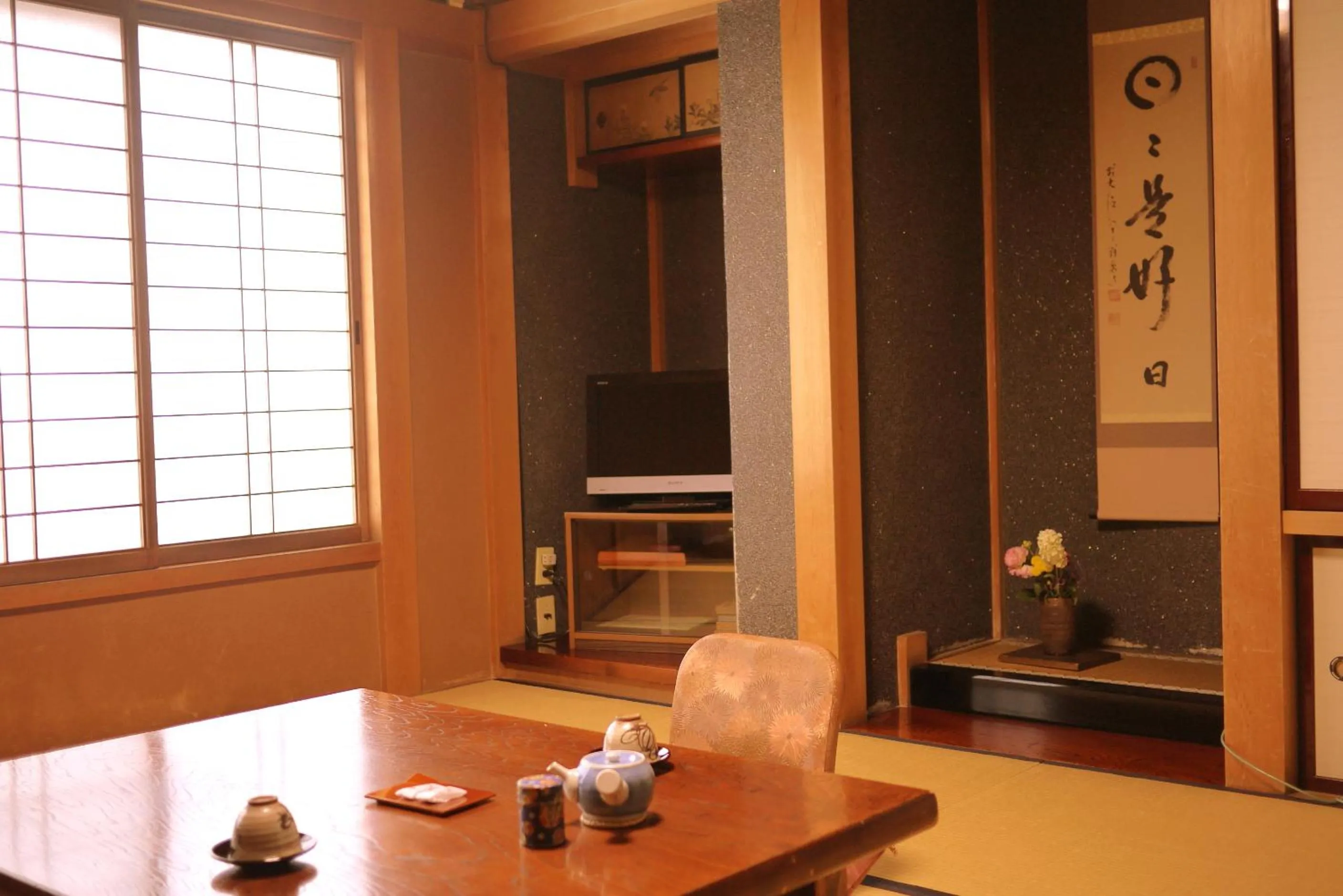 Photo of the whole room in Ryokan Kaminaka