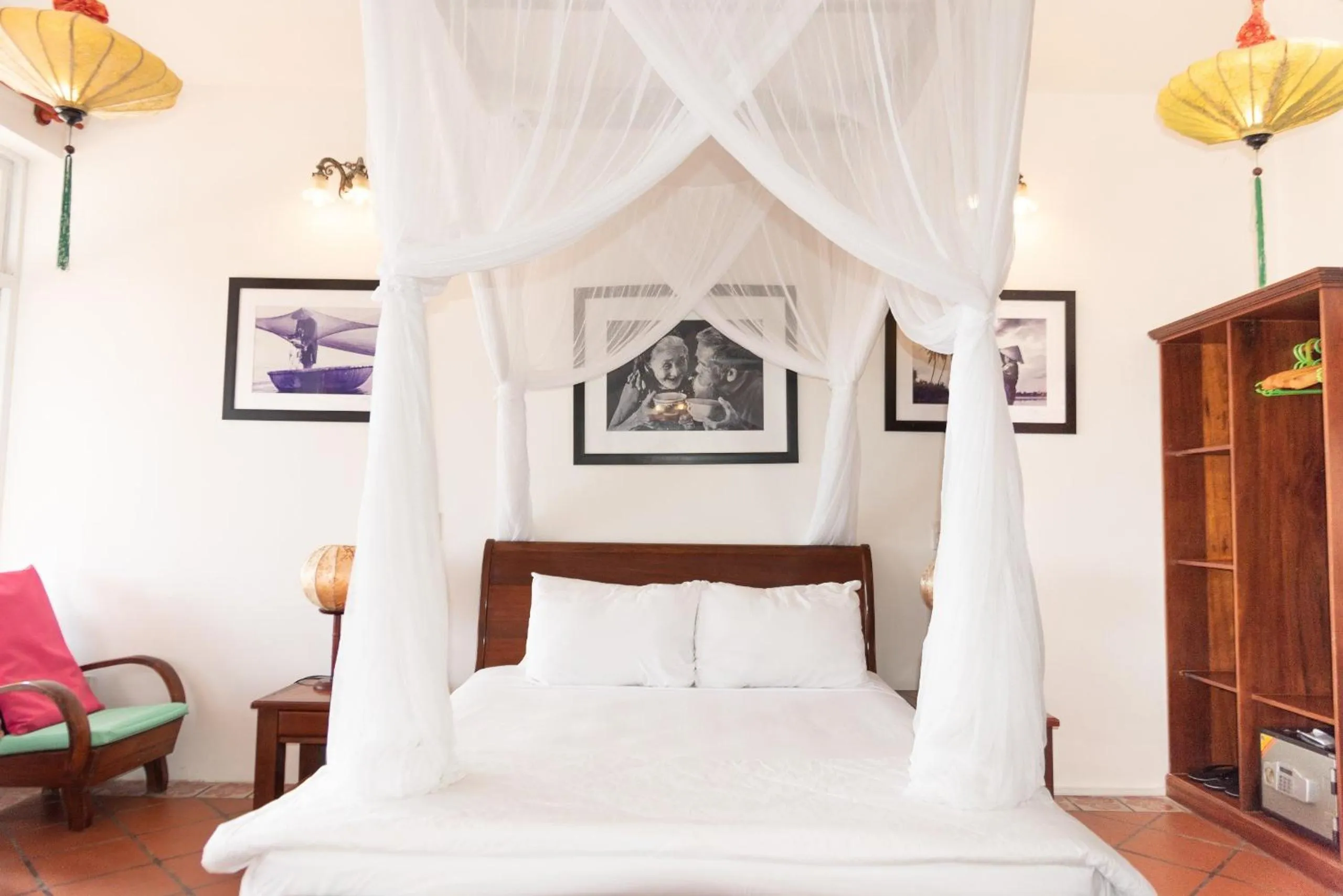 Bedroom, Bed in Full Moon Beach Resort