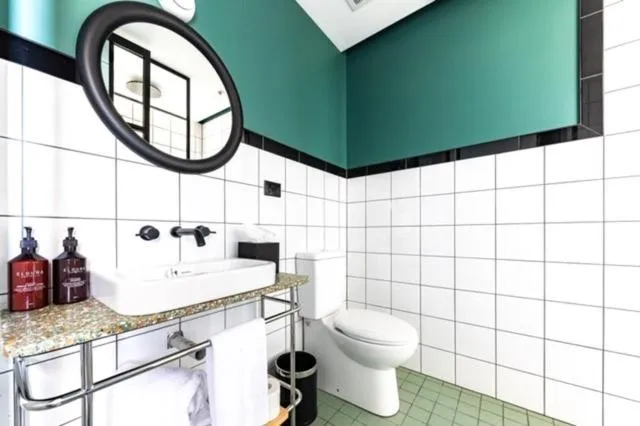 Stay at Hotel Steyne