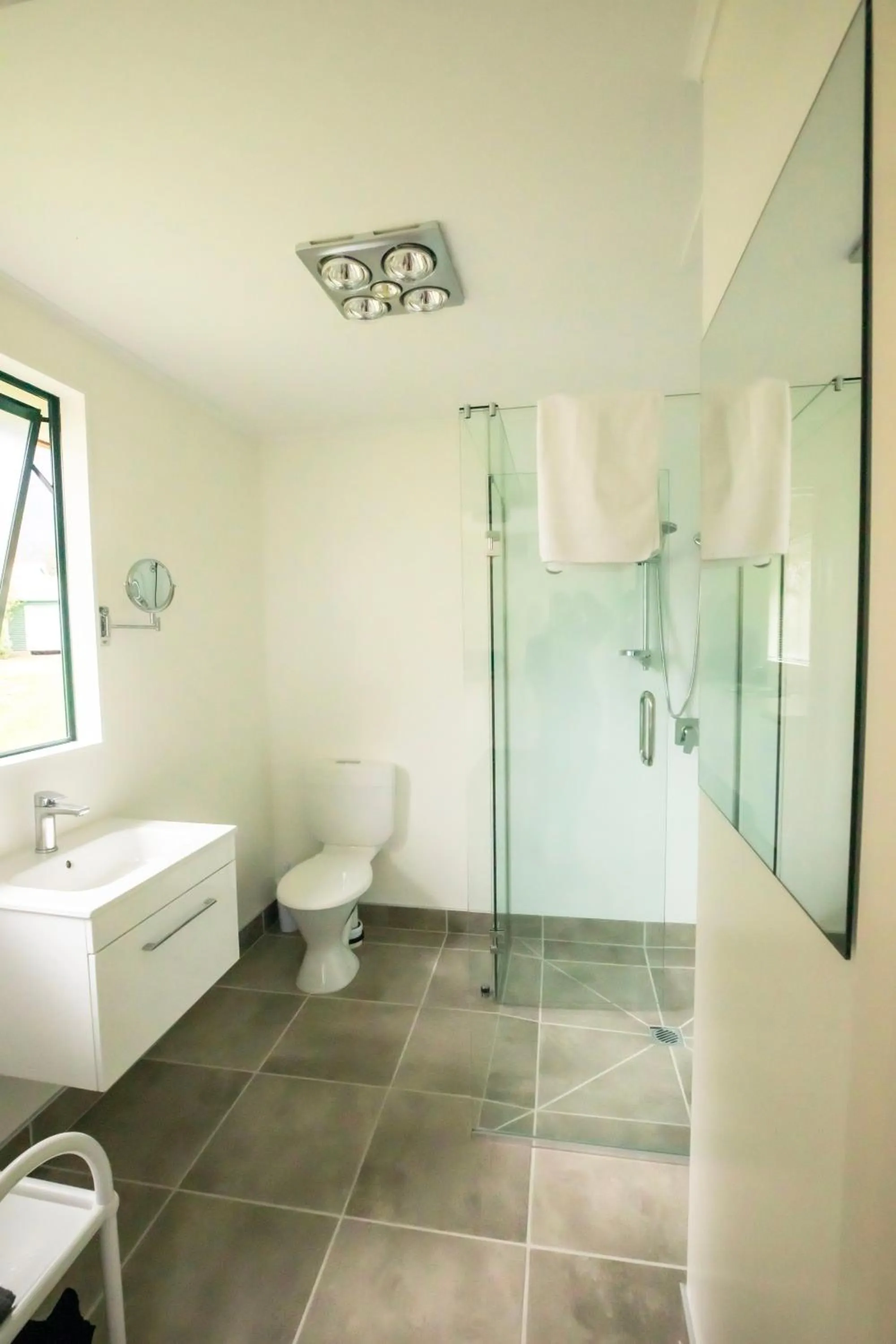 Shower in Rainforest Motel