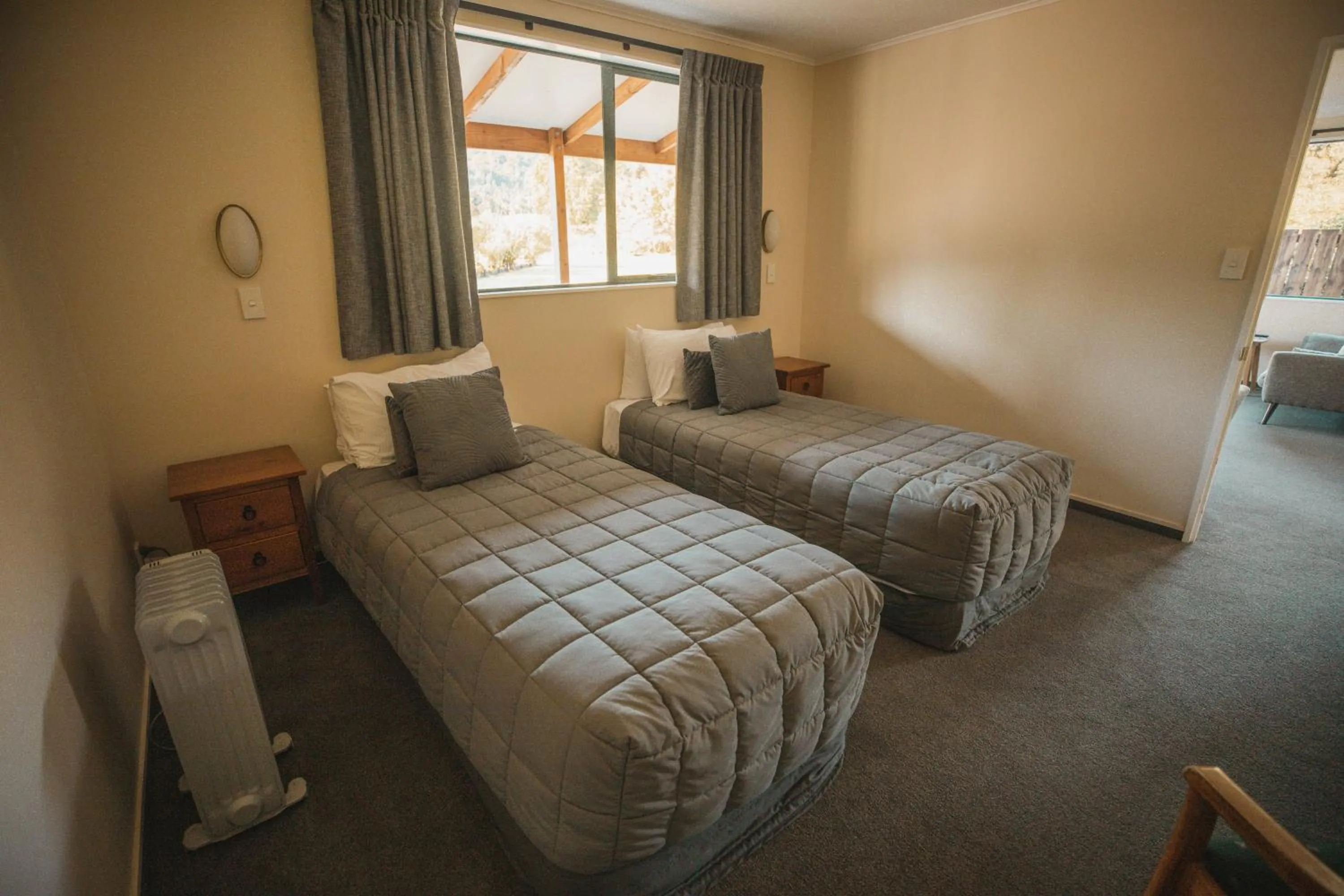 Bed in Rainforest Motel