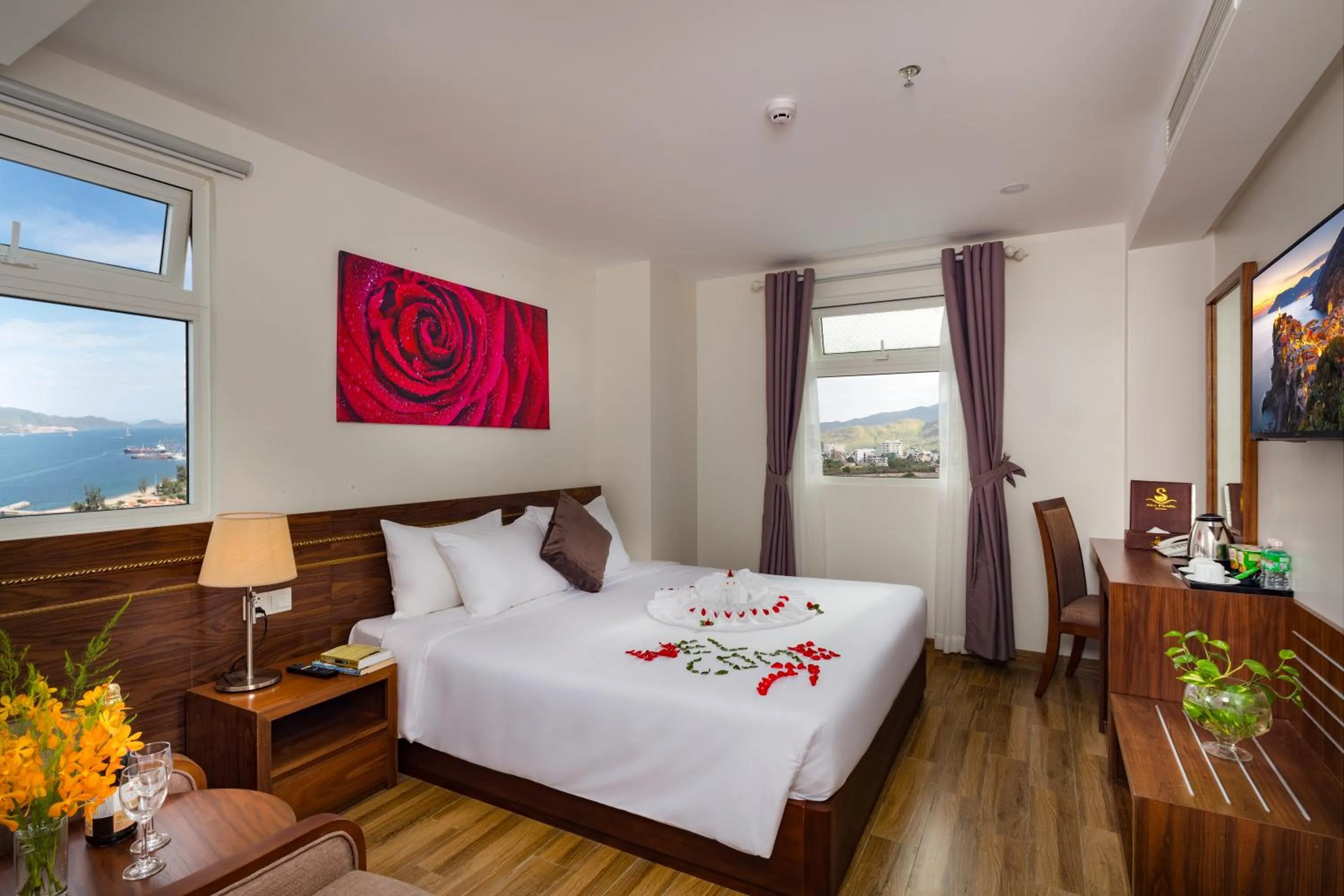 Bedroom, Bed in Sea Pearl Hotel