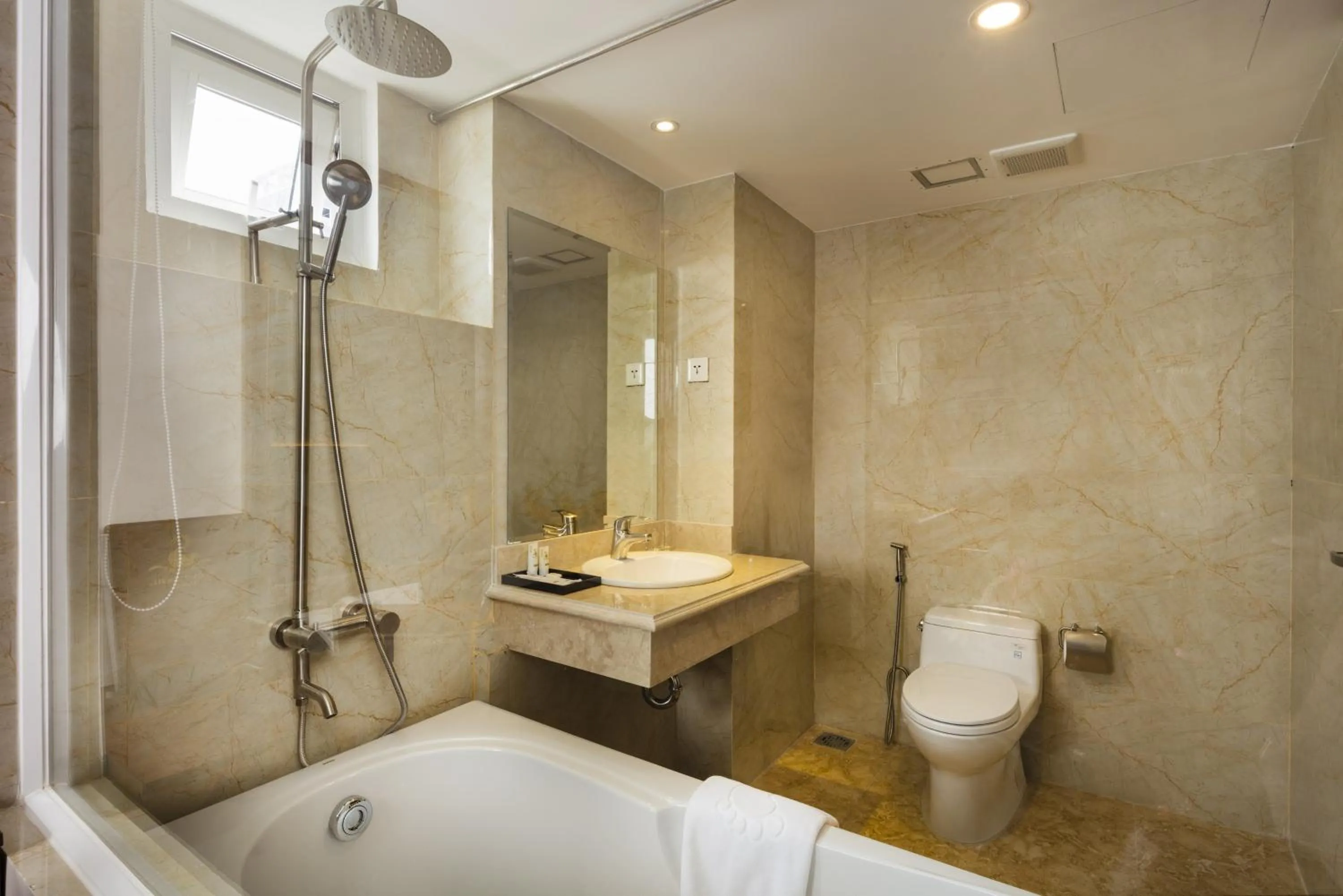 Bathroom in Sea Pearl Hotel