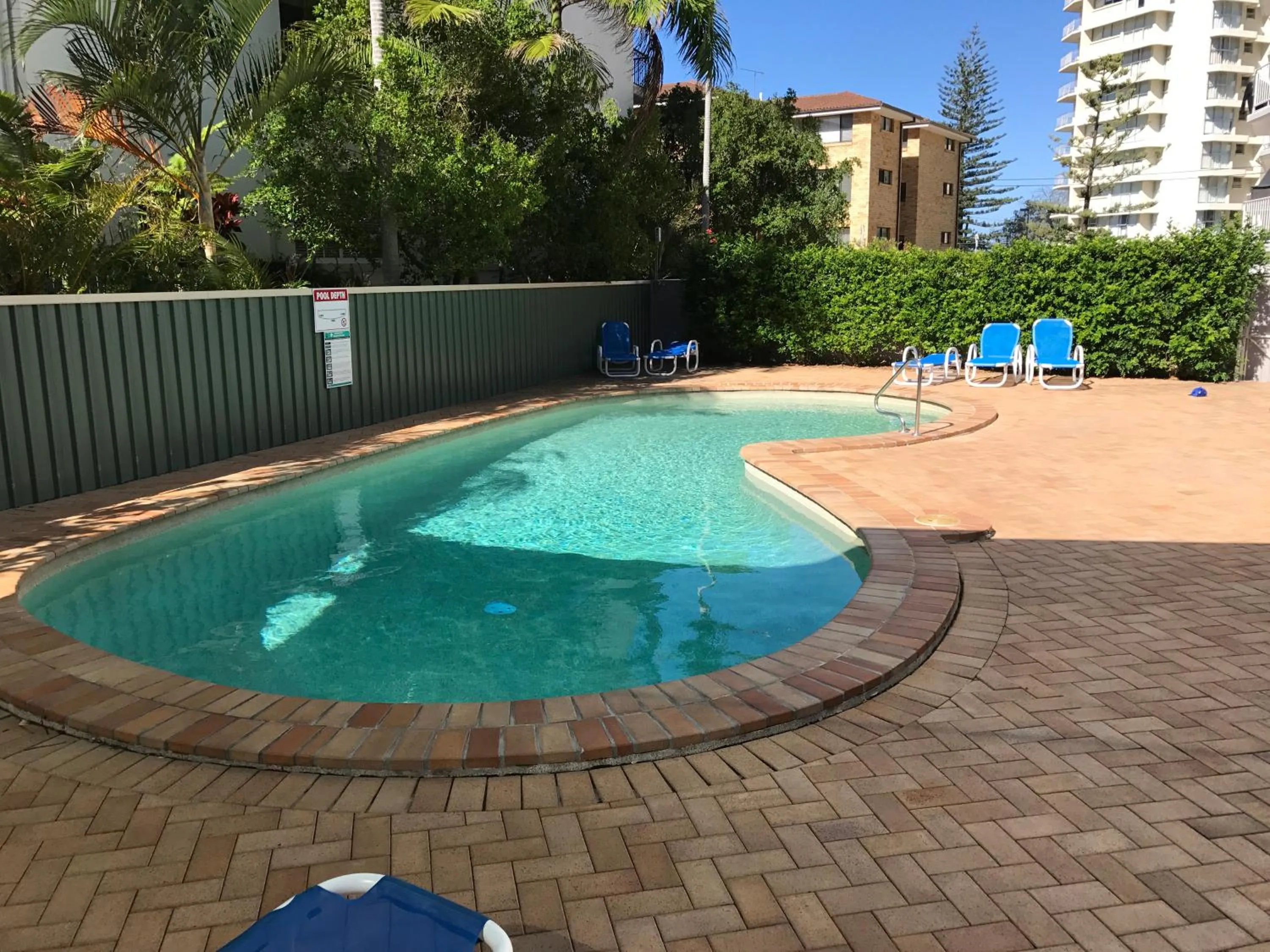 Swimming pool in Queensleigh Holiday Apartments