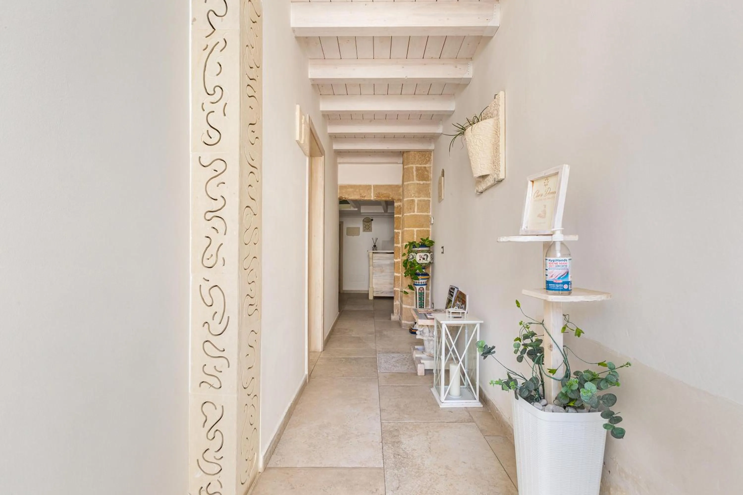 Decorative detail in Clara Domus