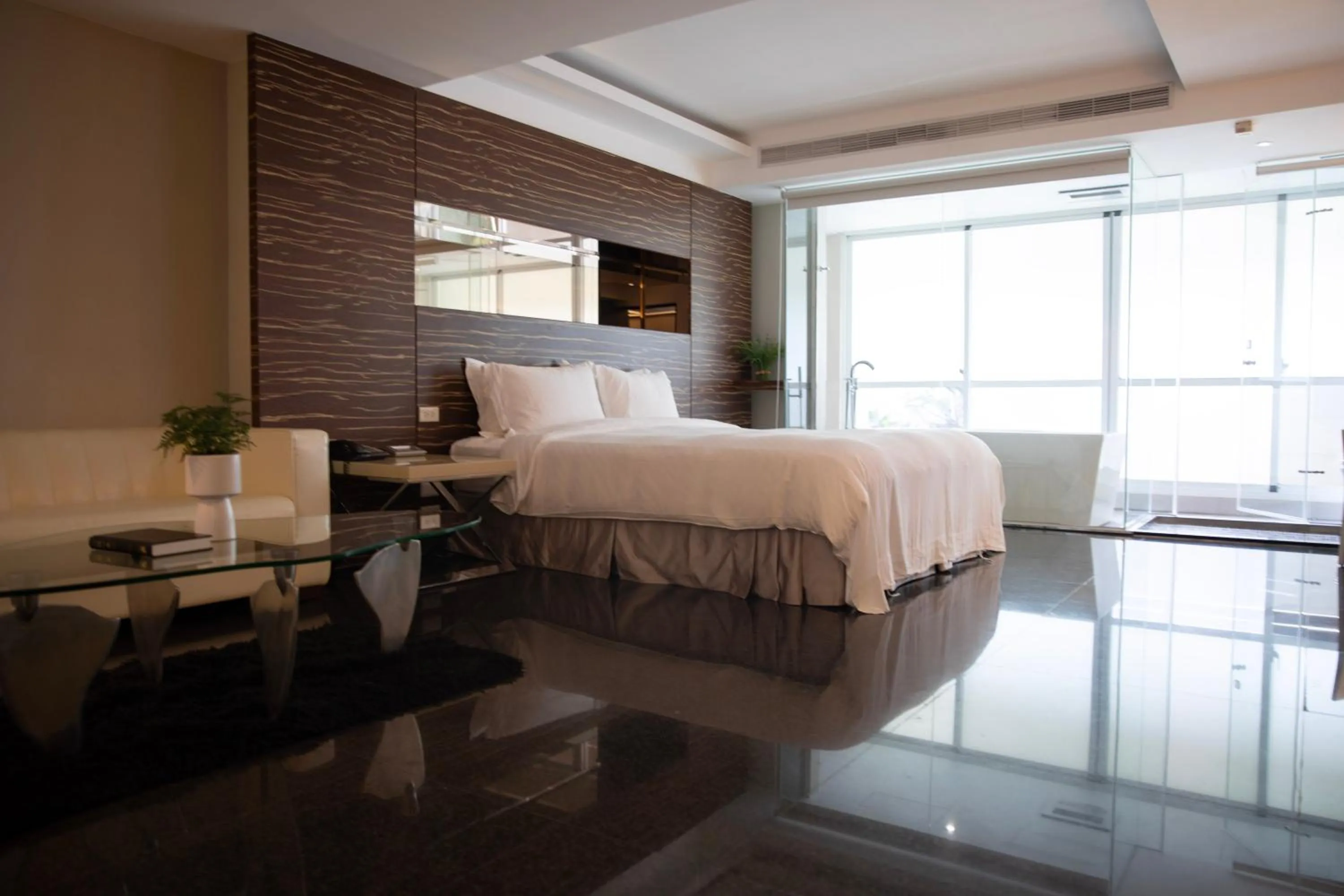 Photo of the whole room, Bed in Kapok Hotel & Resorts