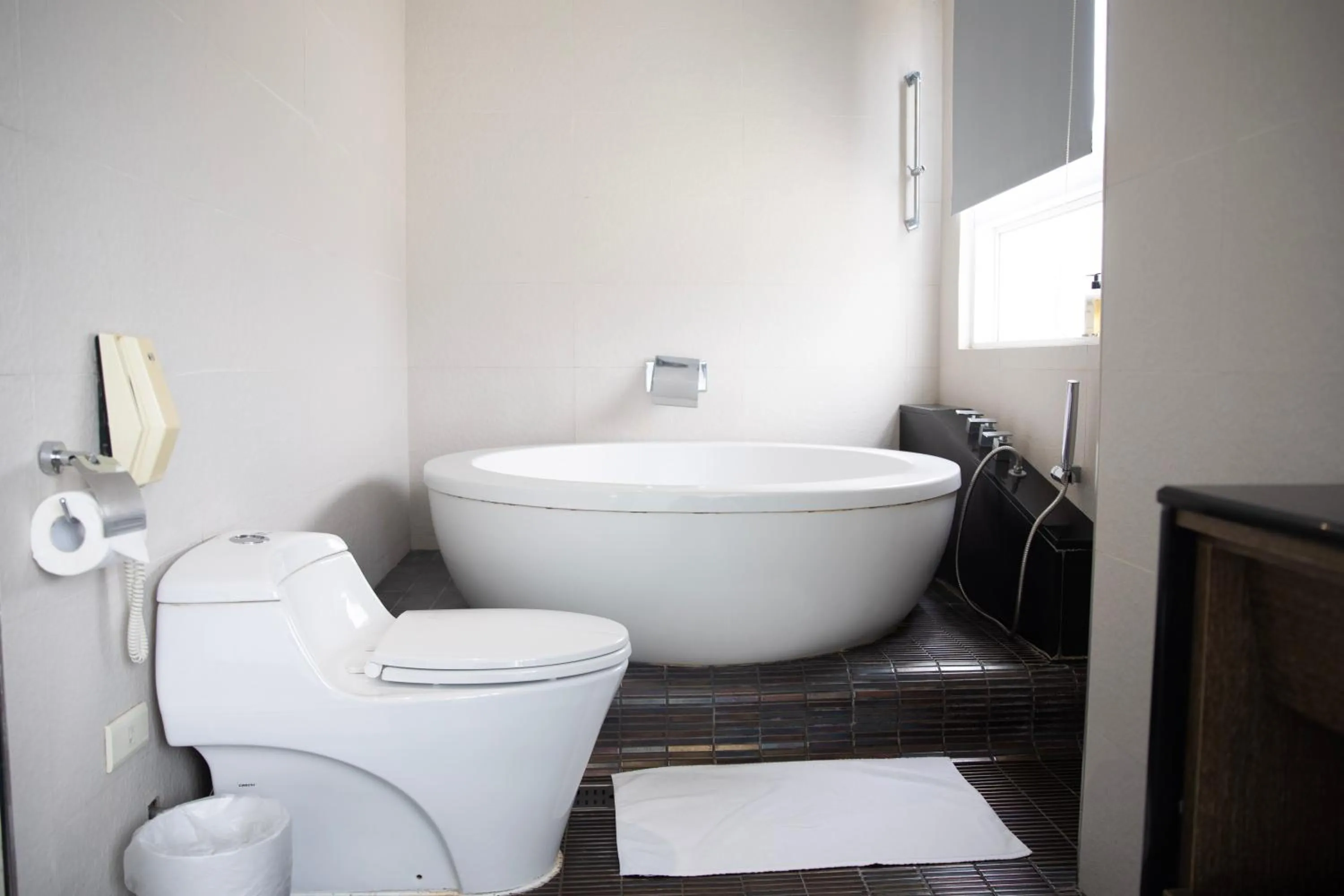 Bathroom in Kapok Hotel & Resorts