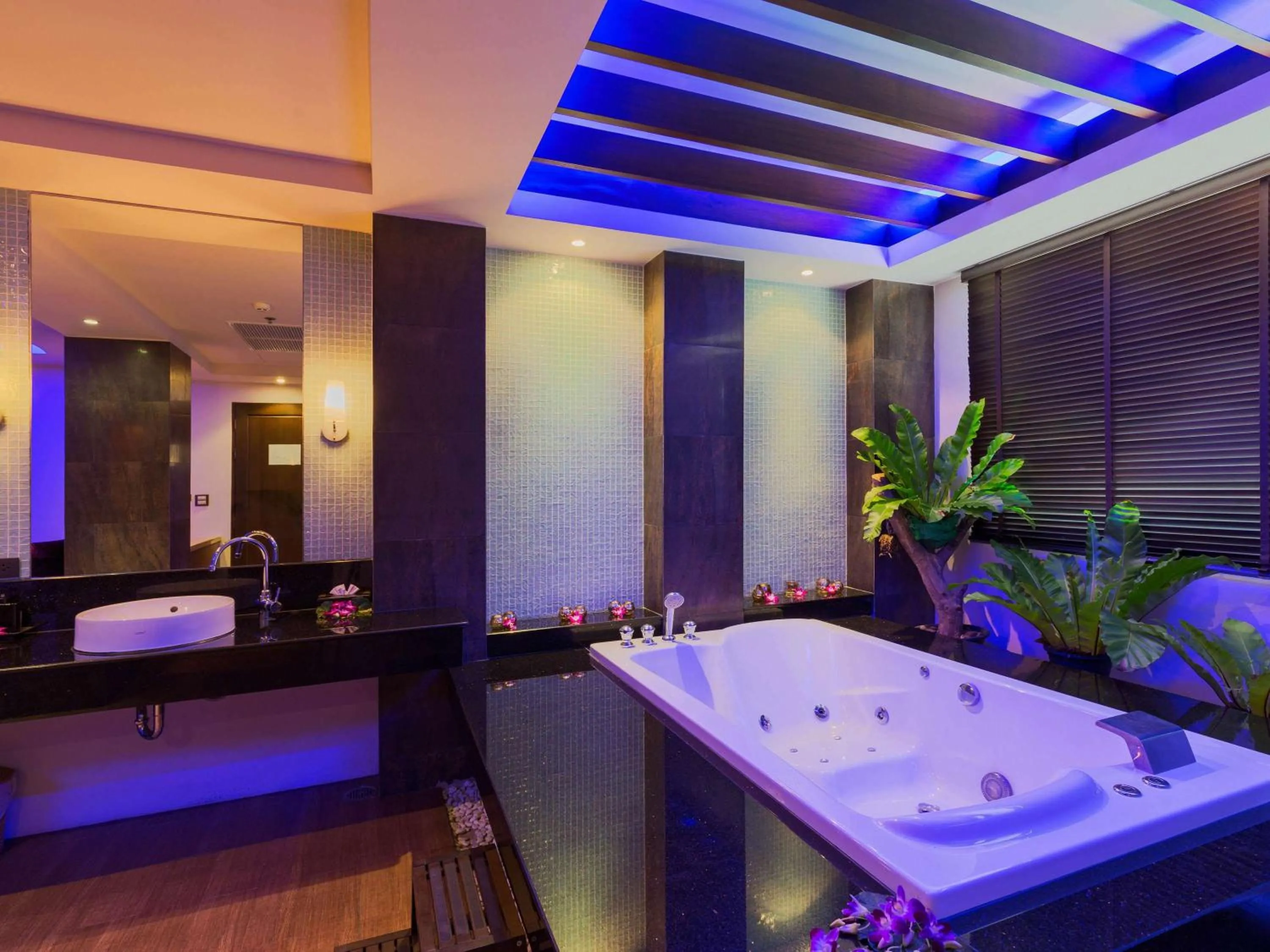 Spa and wellness centre/facilities in Novotel Phuket Vintage Park Resort