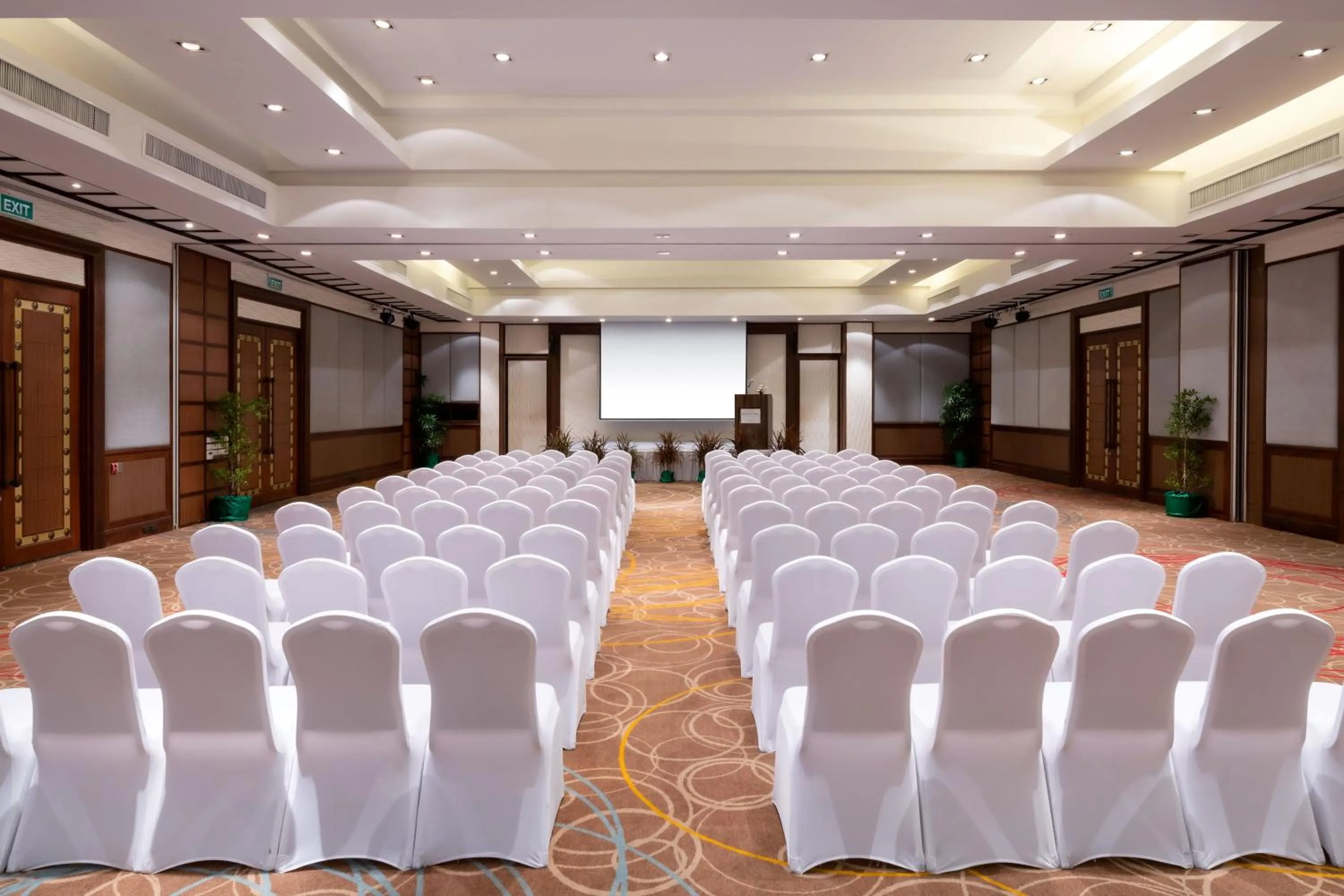 Business facilities in Novotel Phuket Vintage Park Resort