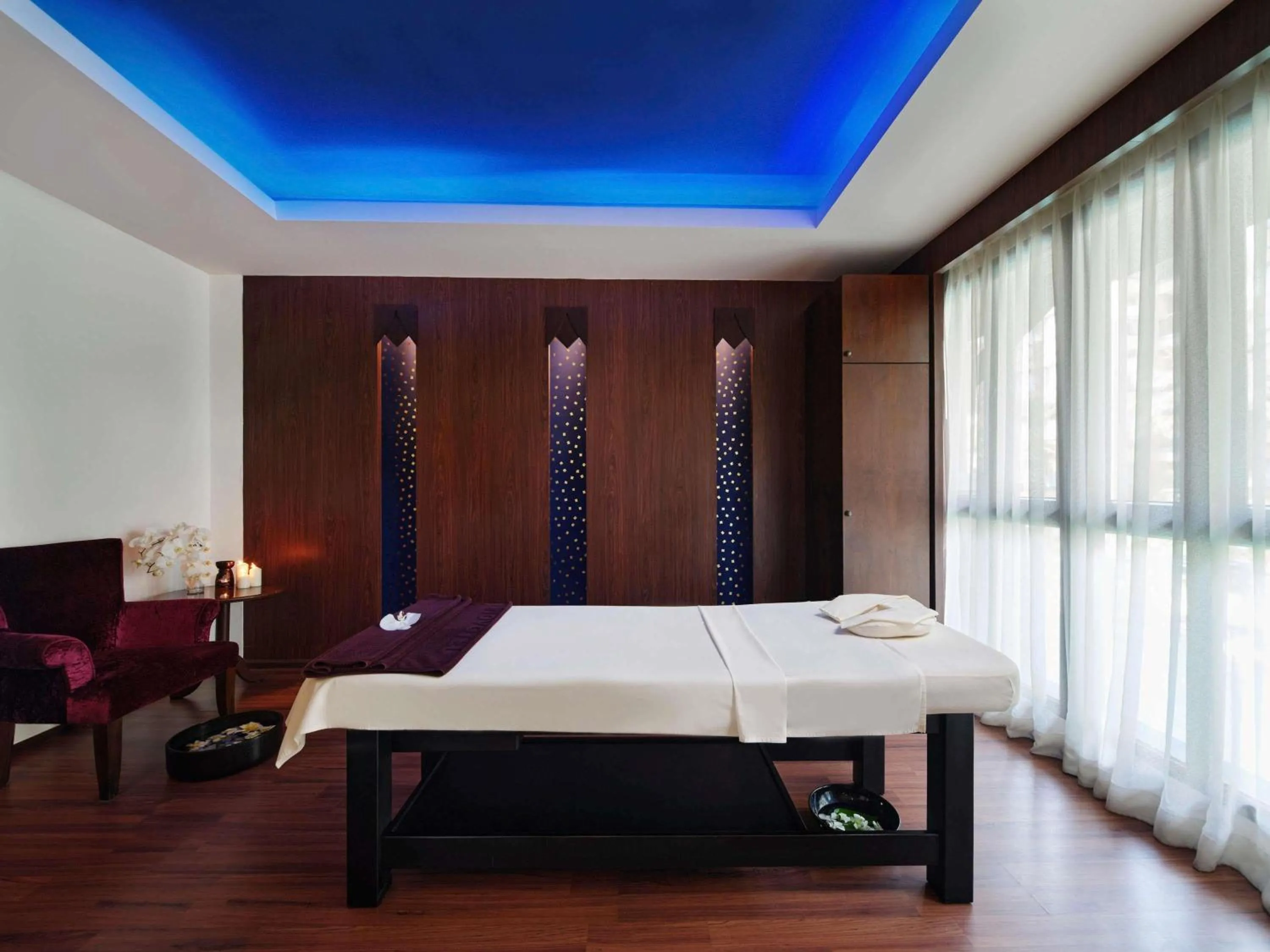 Spa and wellness centre/facilities, Bed in Novotel Phuket Vintage Park Resort