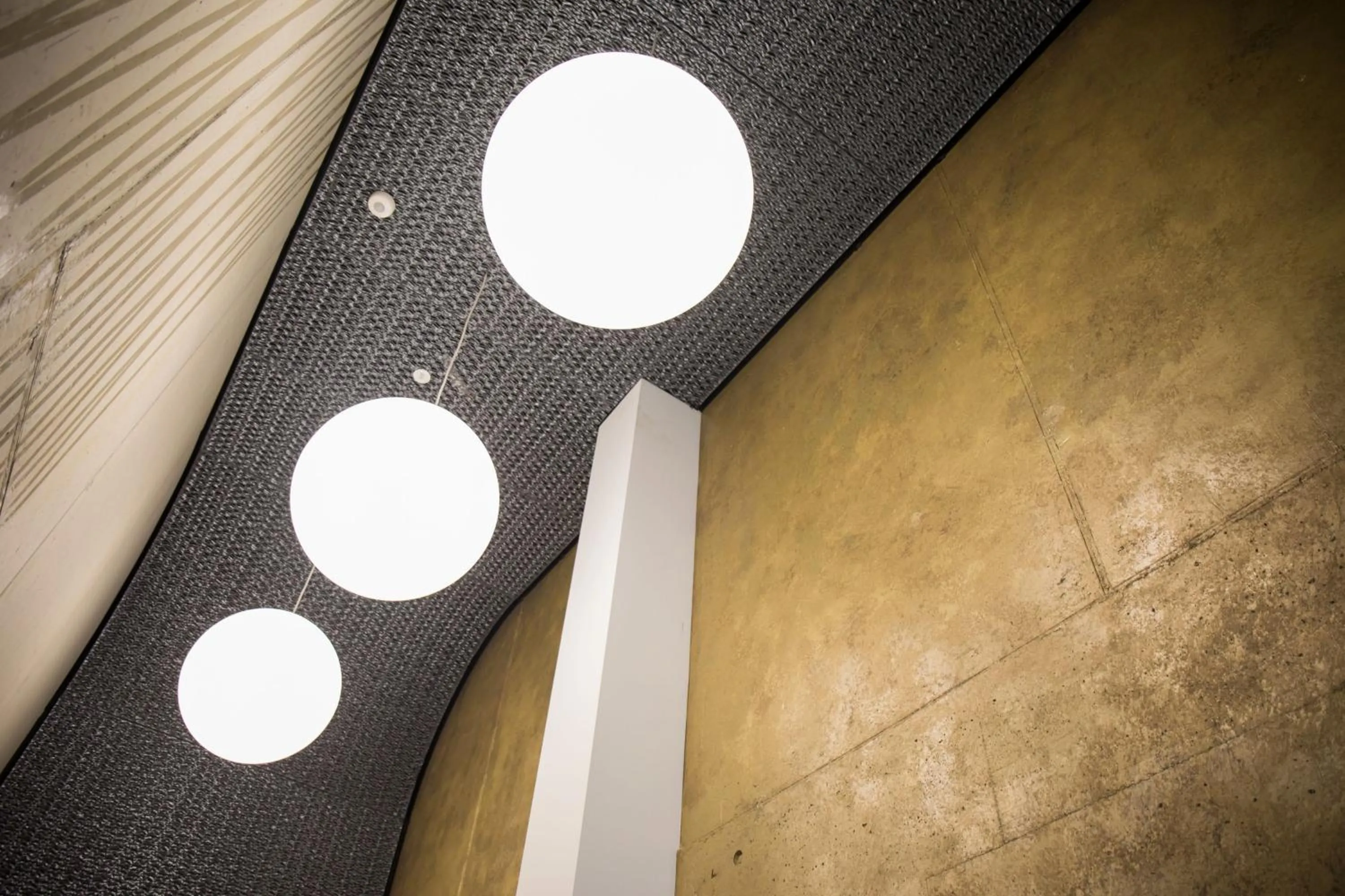 Decorative detail in Gubelhof Suites