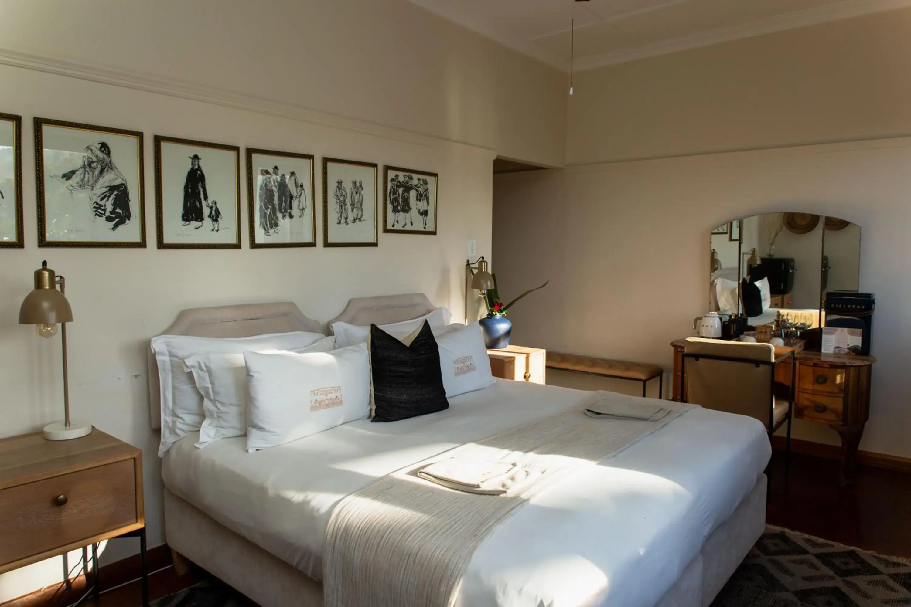 Classic King Room in Sonnekus Boutique Hotel & Bistro Classic King Room in Sonnekus Boutique Hotel & Bistro