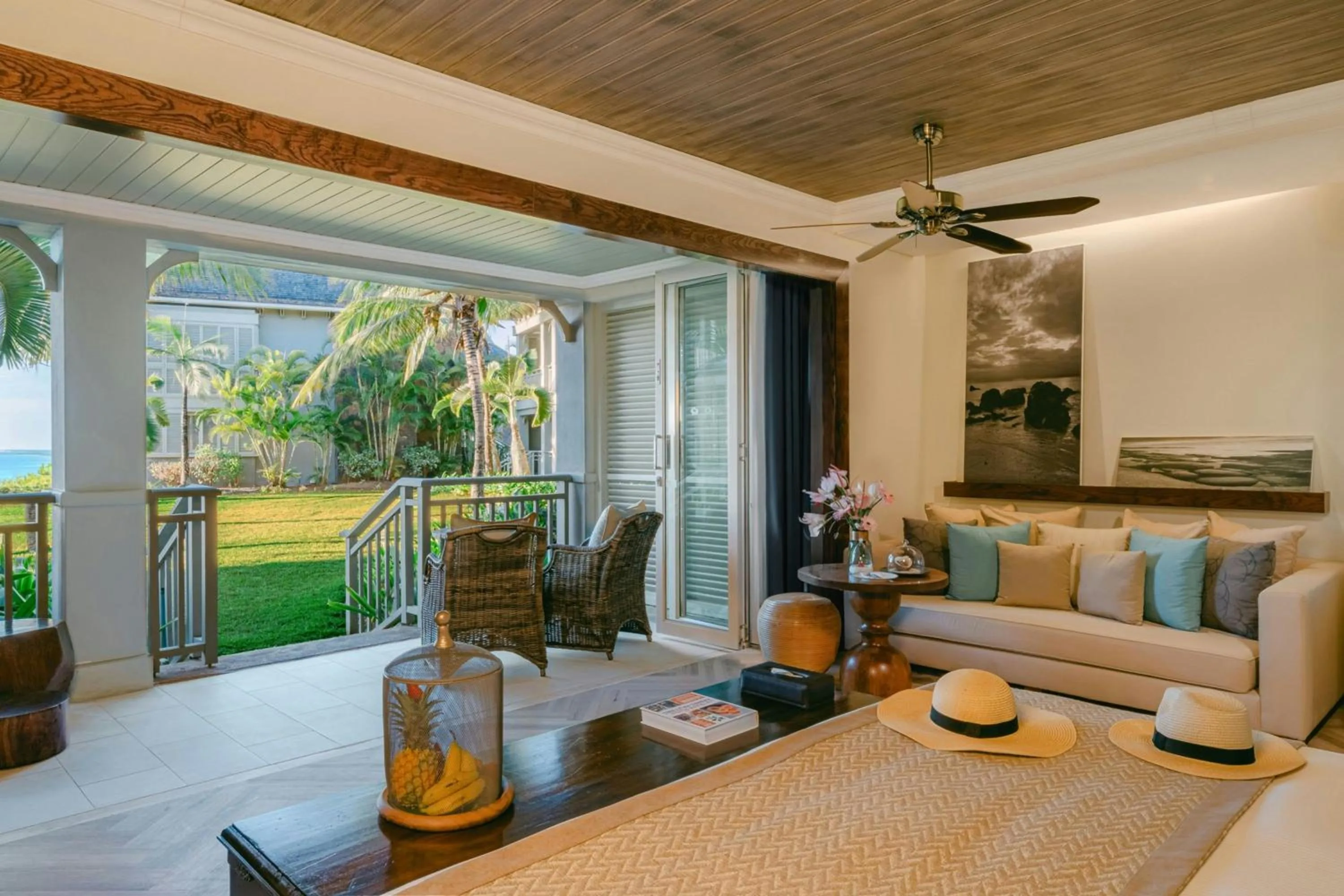 Photo of the whole room in The St. Regis Le Morne Resort, Mauritius