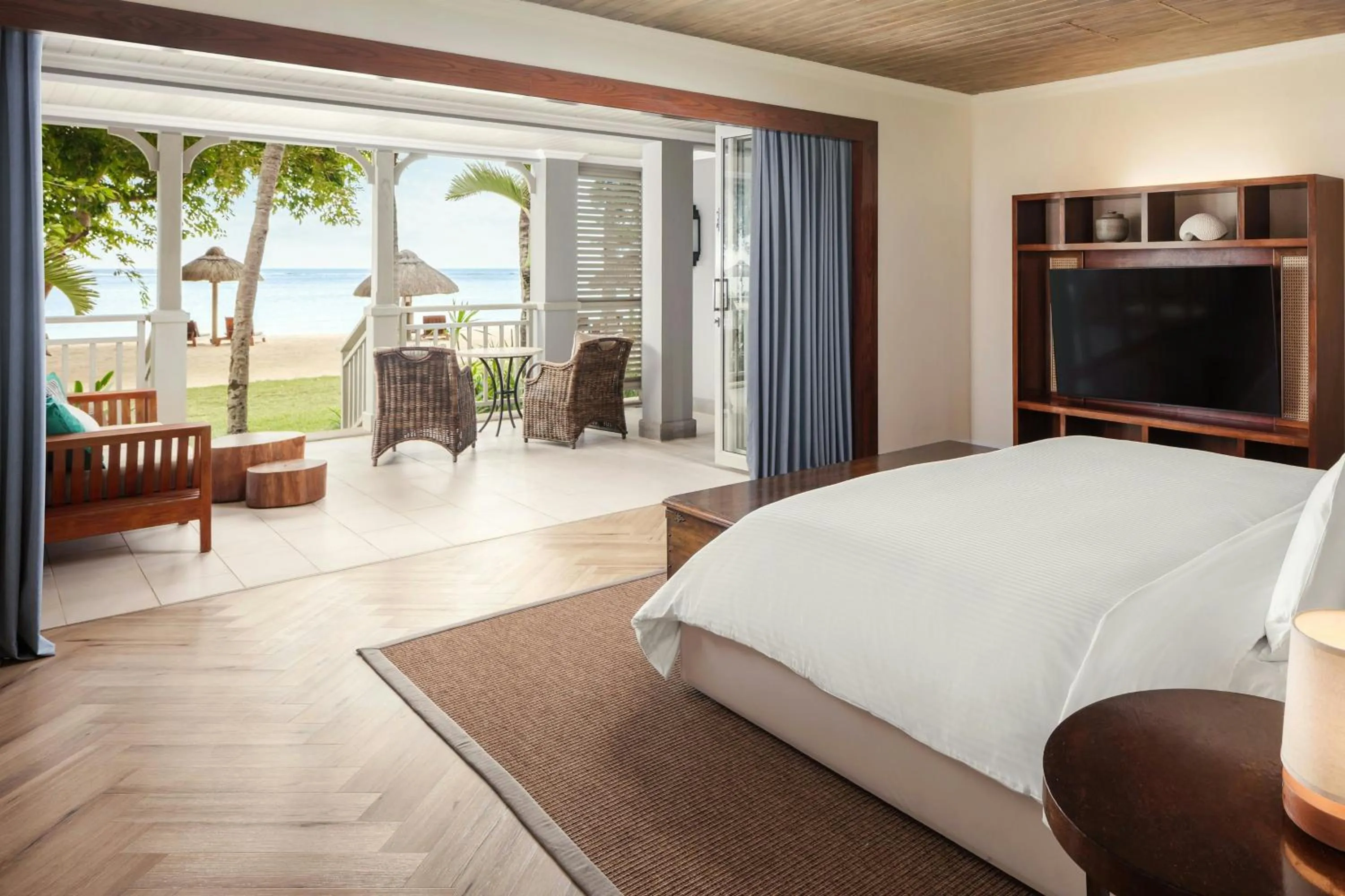 Beach, Bed in The St. Regis Le Morne Resort, Mauritius