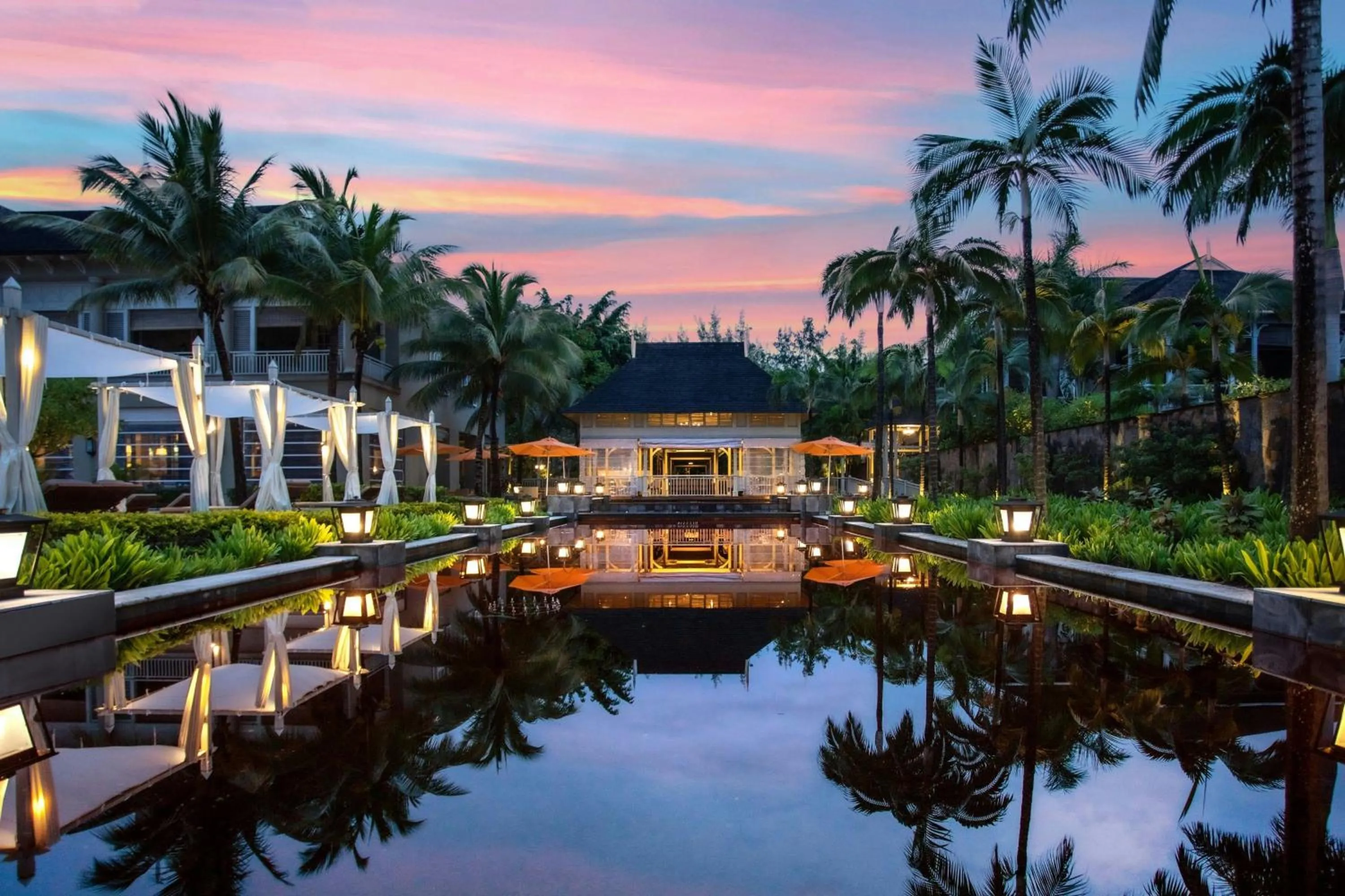 Property building in The St. Regis Le Morne Resort, Mauritius